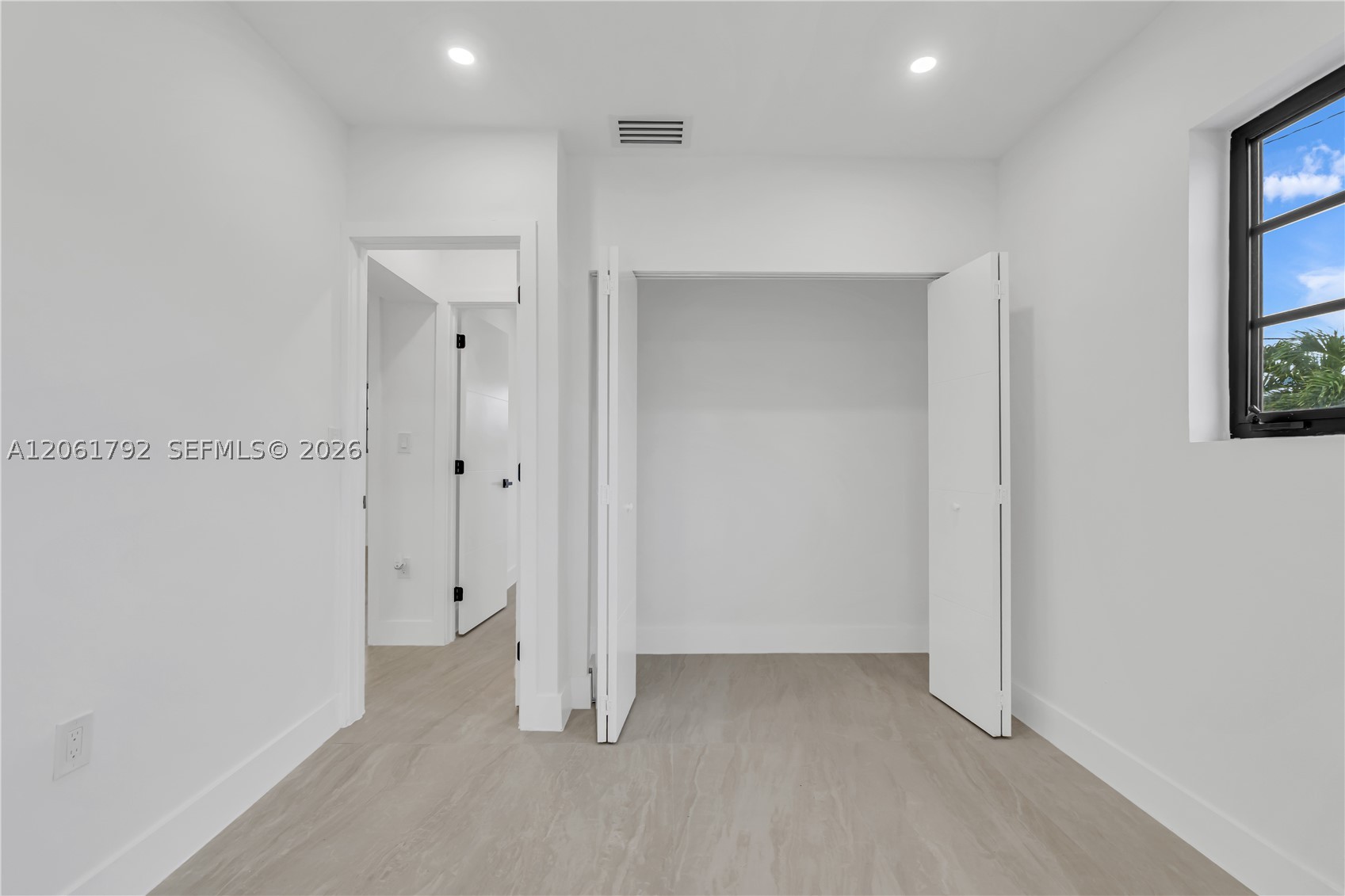 2000 SW 84th Ave, Miami FL 33155