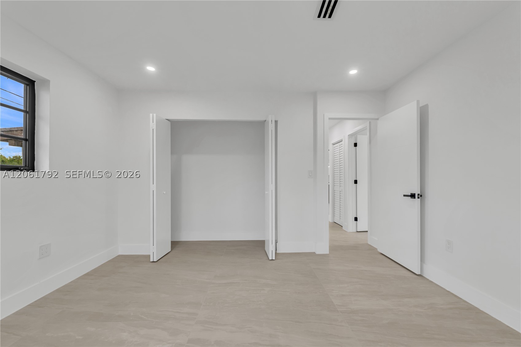 2000 SW 84th Ave, Miami FL 33155
