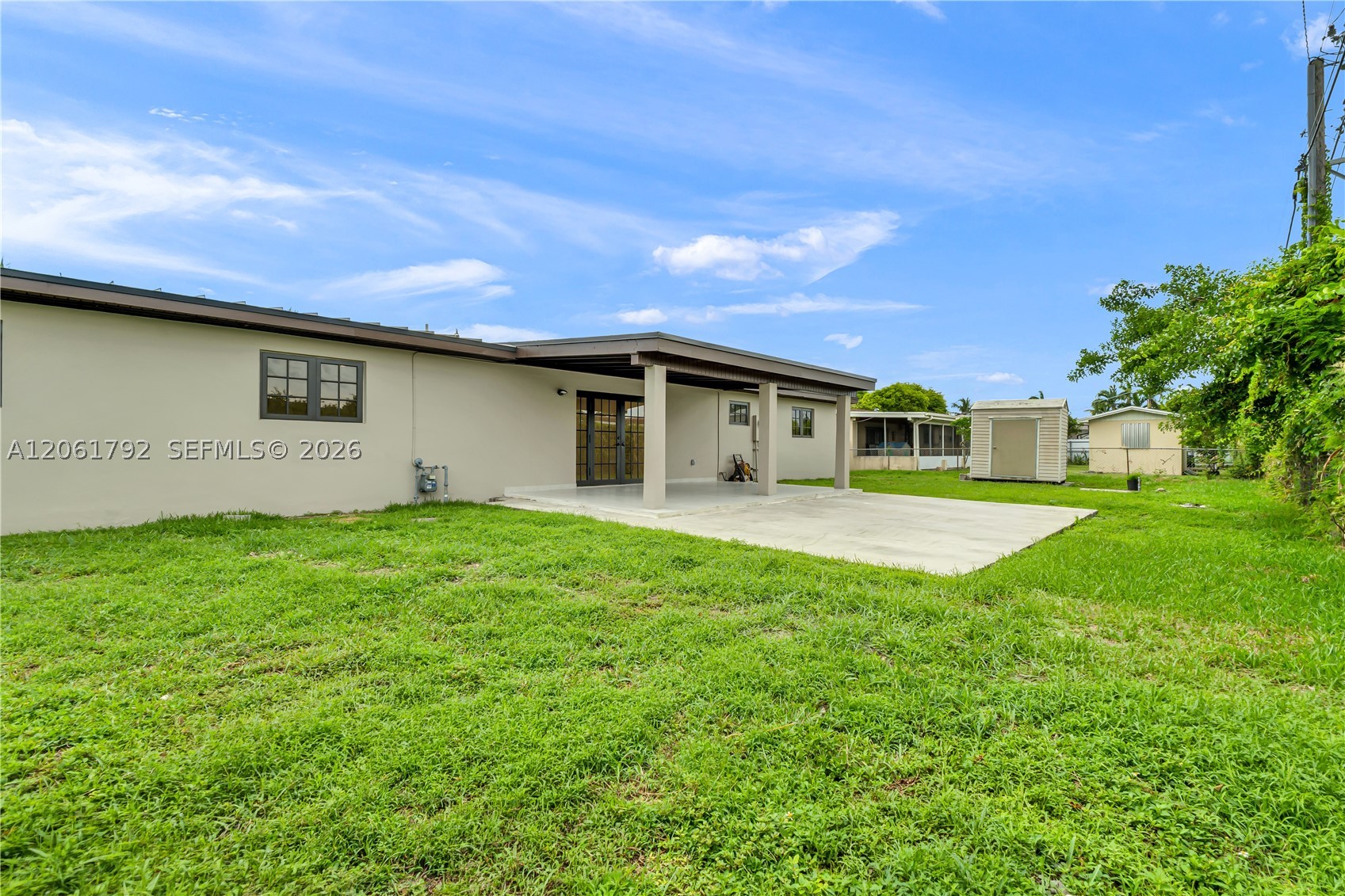 2000 SW 84th Ave, Miami FL 33155