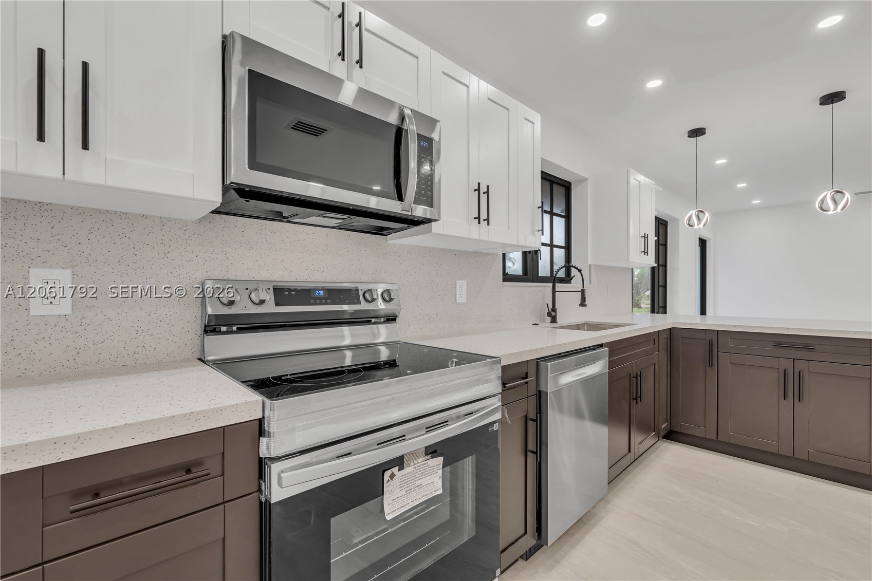 2000 SW 84th Ave, Miami FL 33155