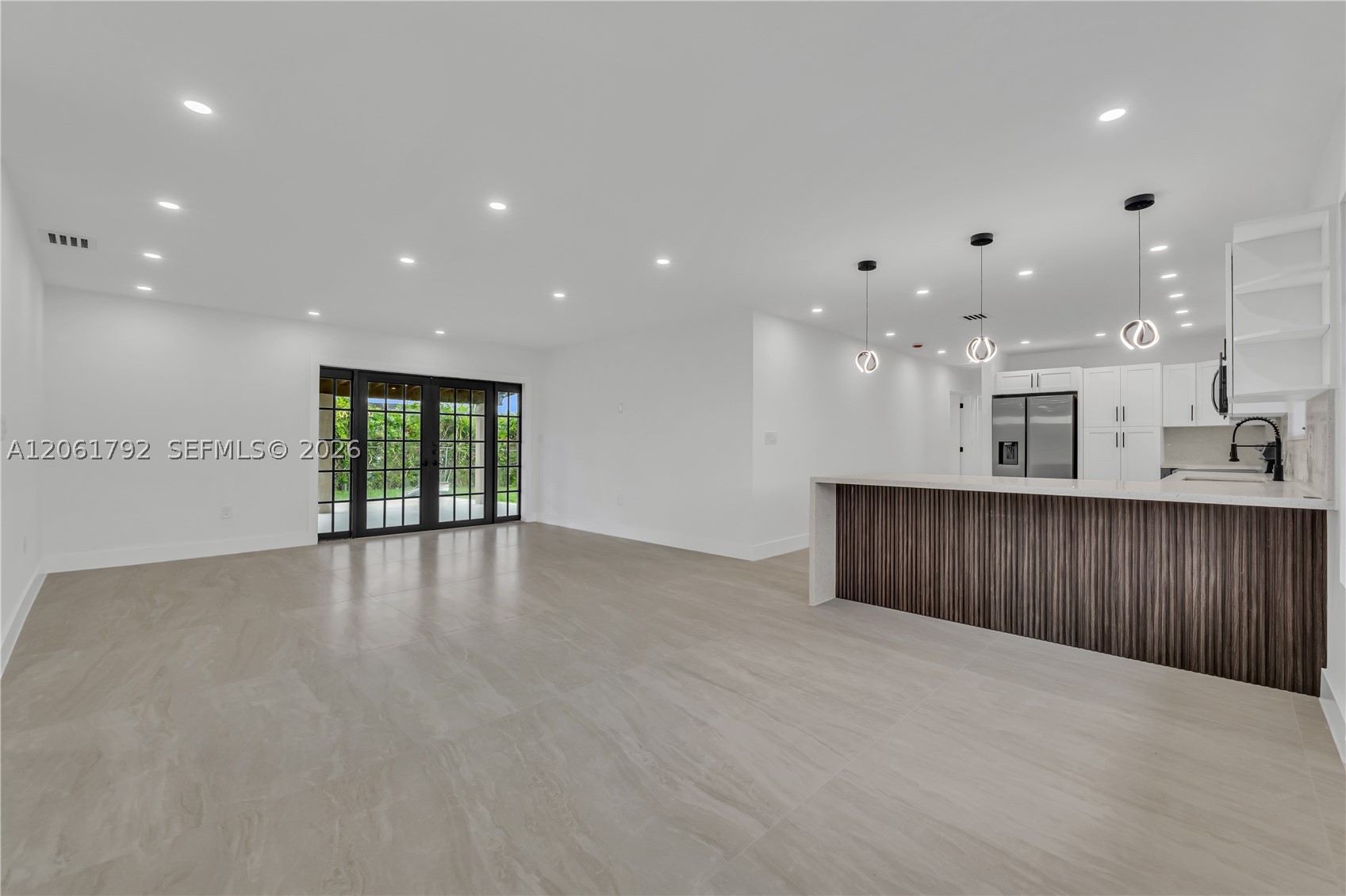 2000 SW 84th Ave, Miami FL 33155