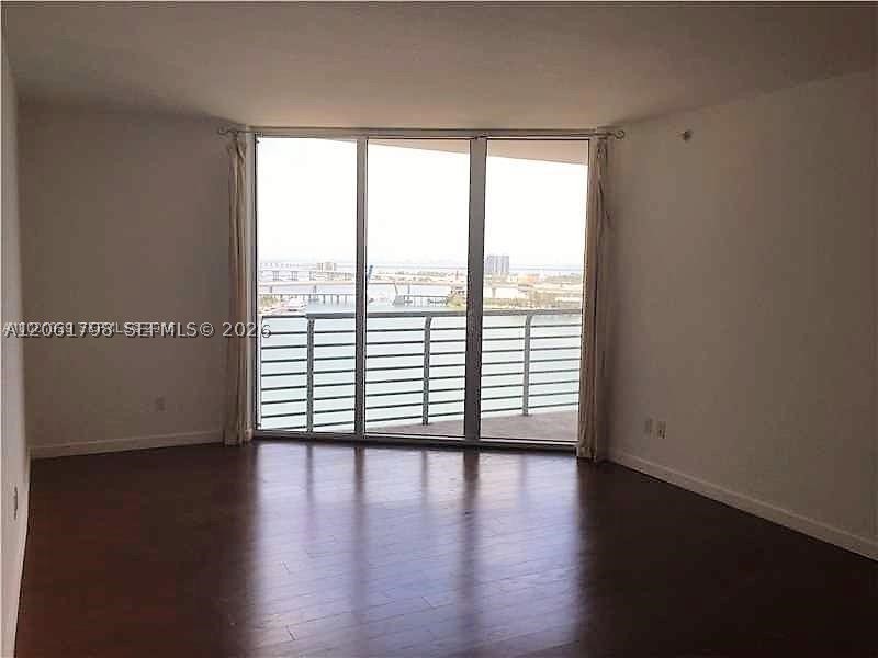 335 S Biscayne Blvd #1810, Miami FL 33131