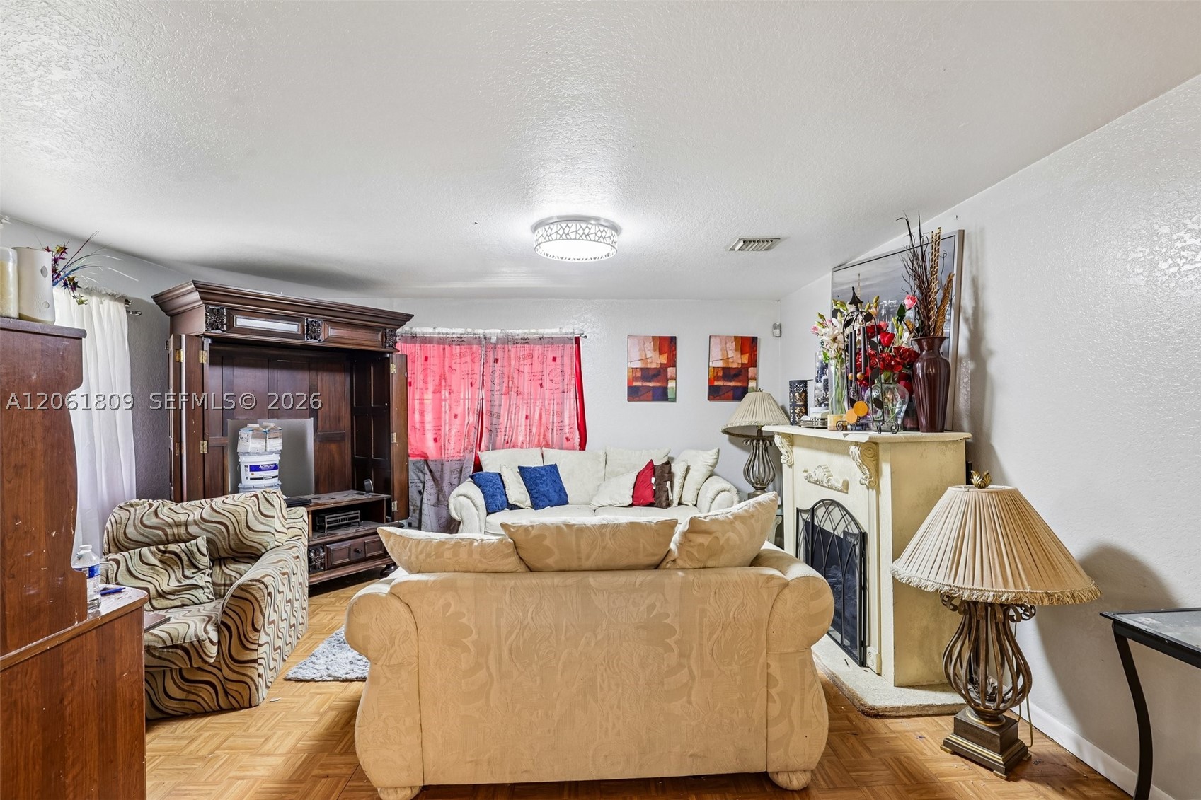 1143 NW 58th St, Miami FL 33127