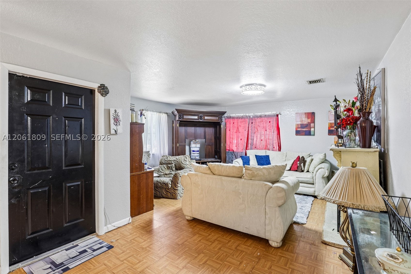 1143 NW 58th St, Miami FL 33127