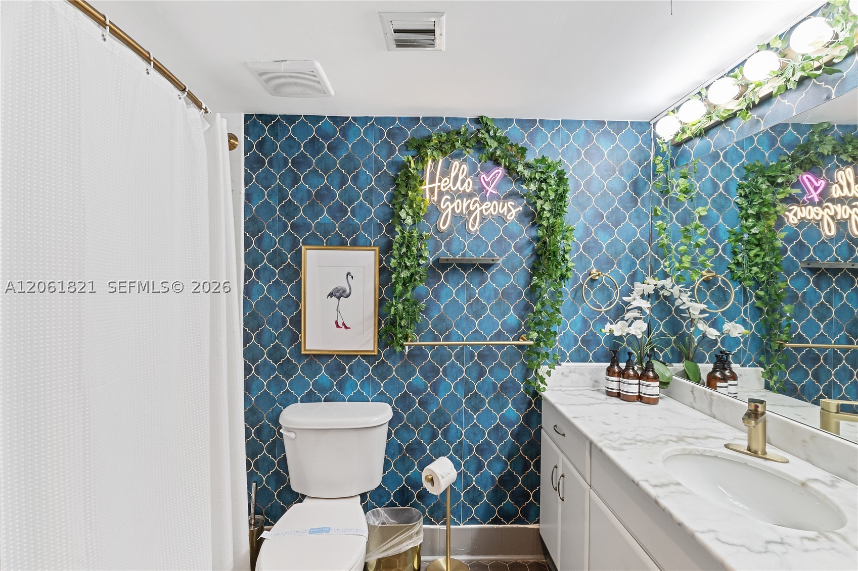 1200 Brickell Bay Dr #1816, Miami FL 33131