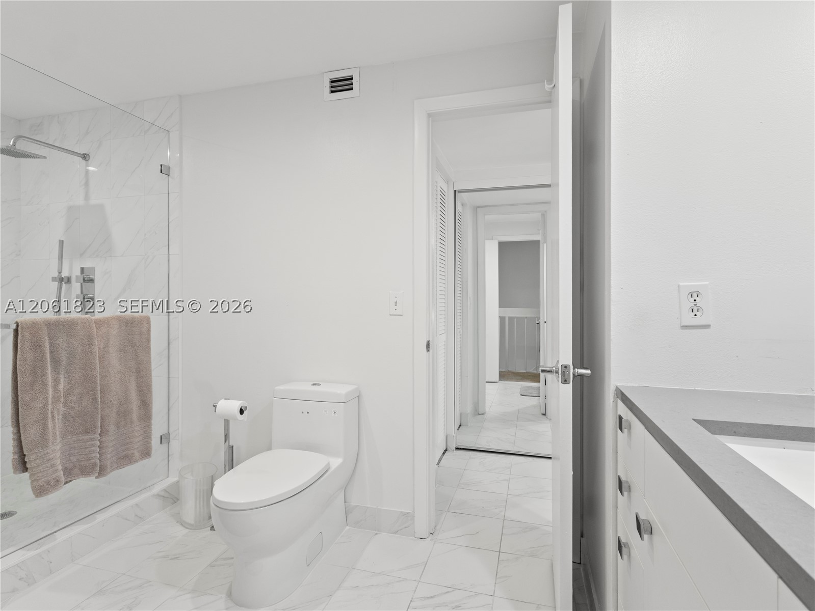 8133 SW 86th Ter, Miami FL 33143