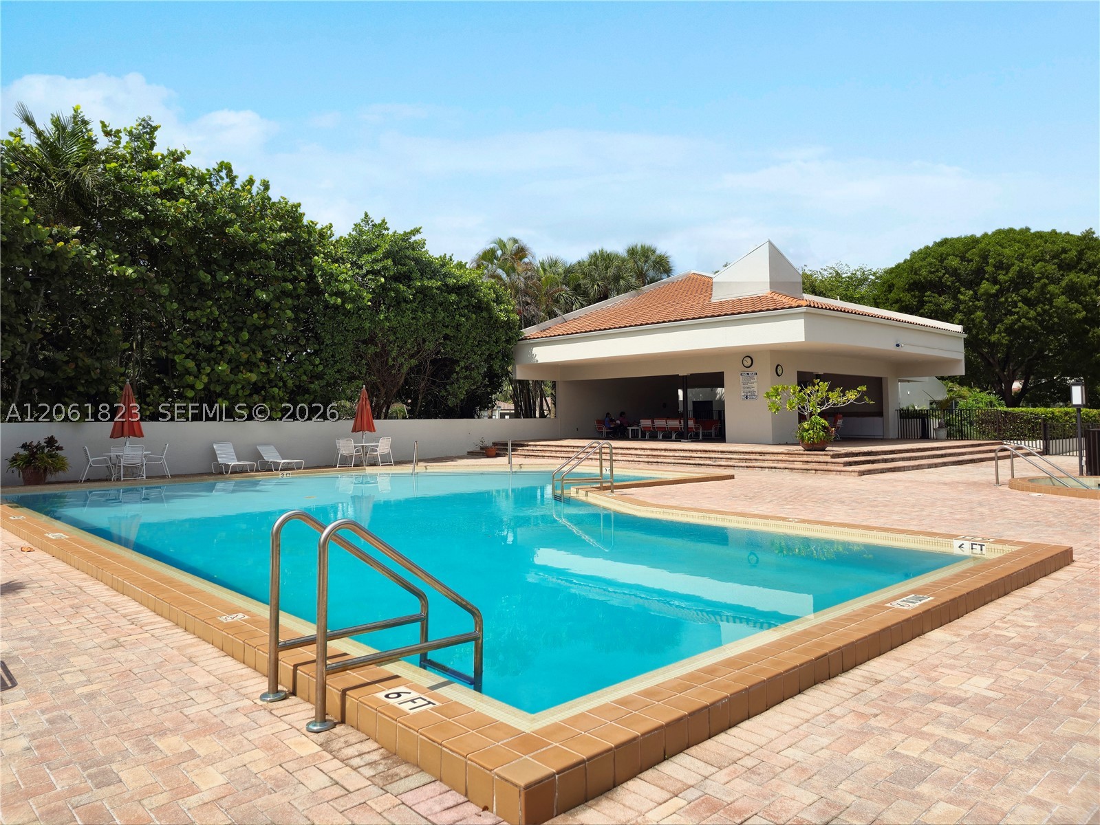 8133 SW 86th Ter, Miami FL 33143