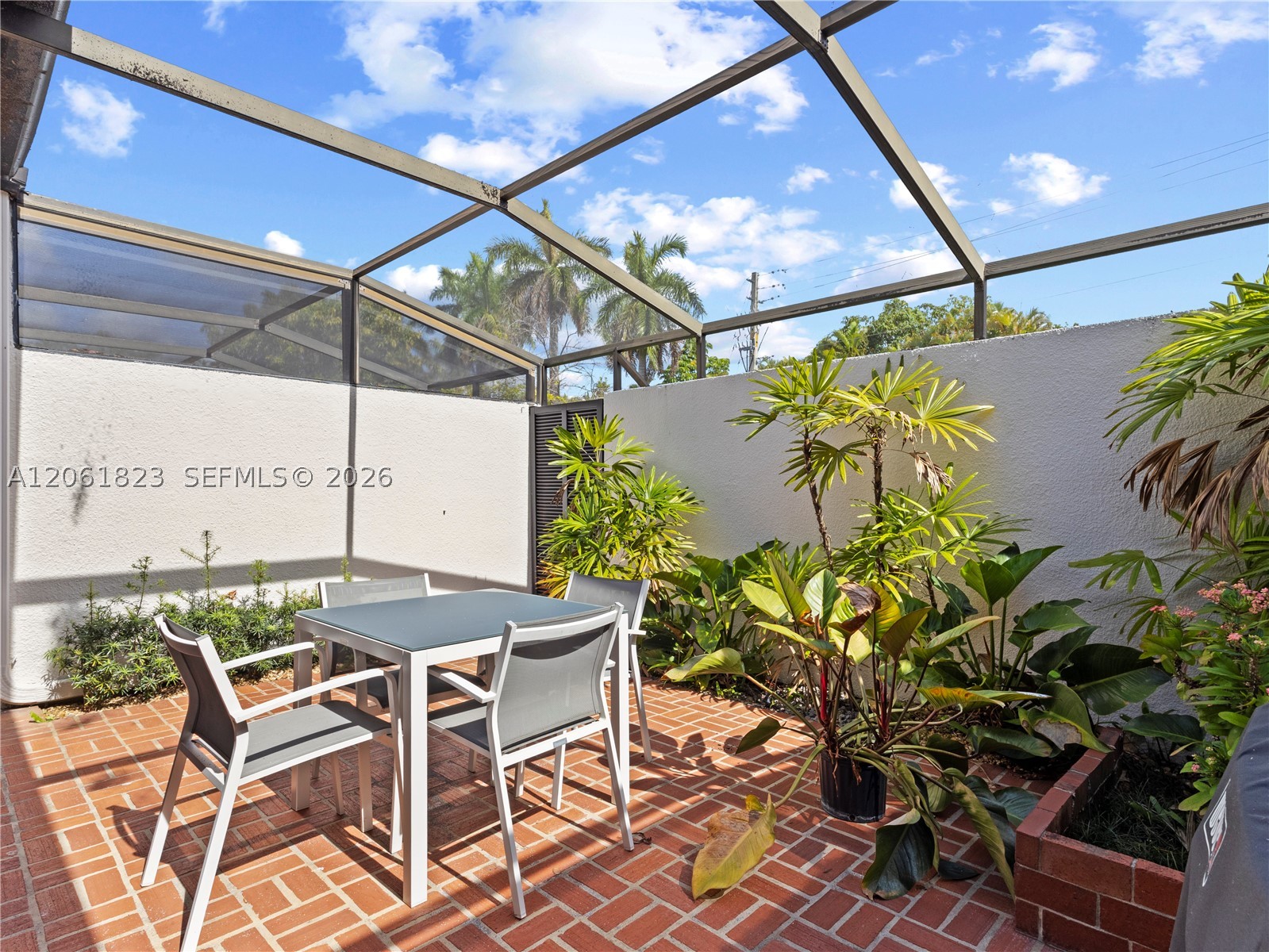 8133 SW 86th Ter, Miami FL 33143