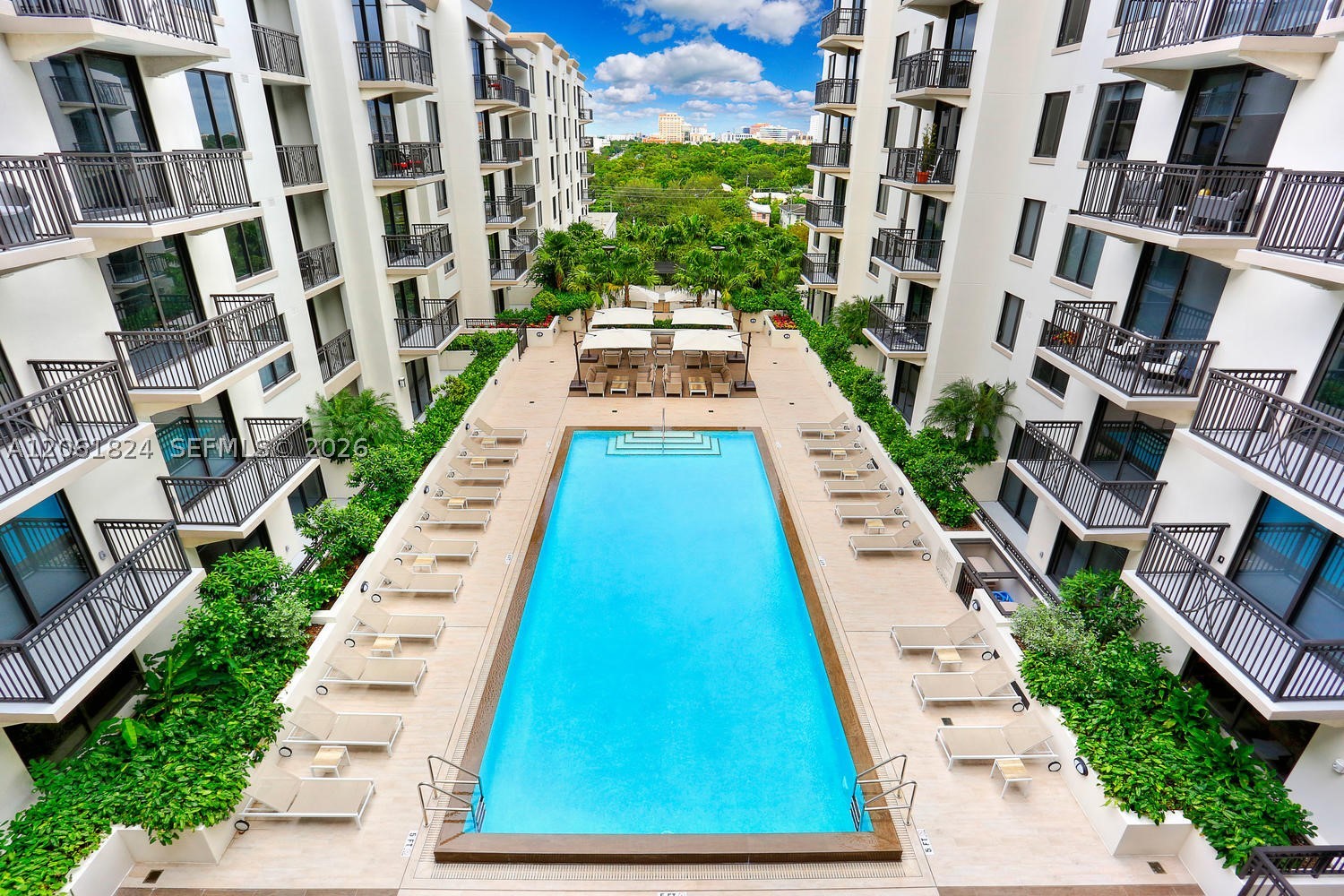 301 Altara Ave #827, Coral Gables FL 33146