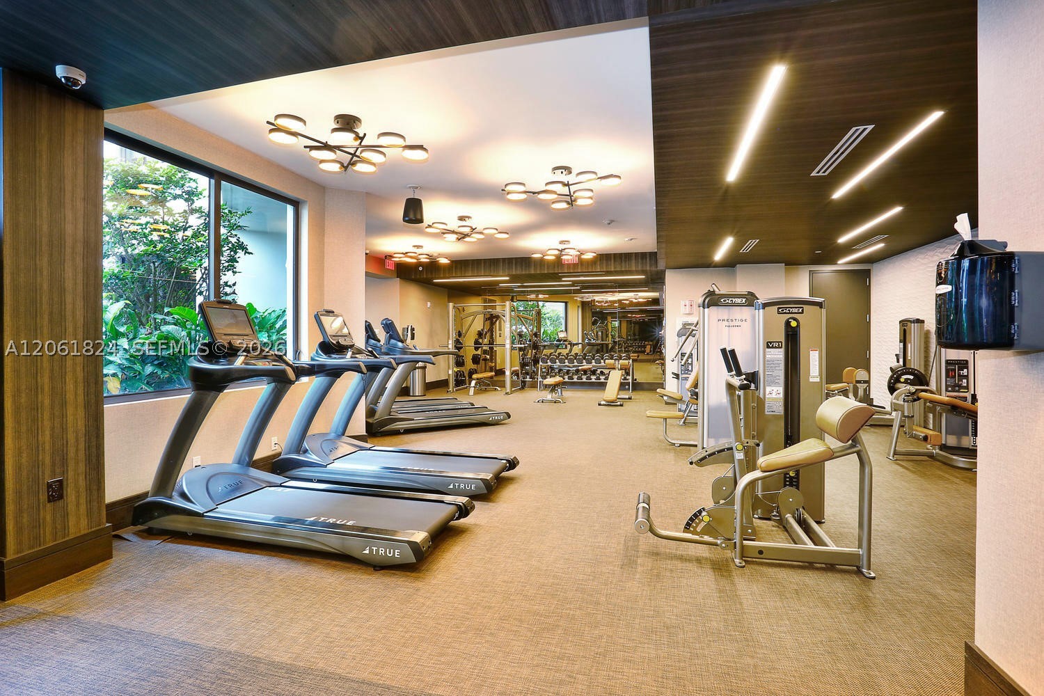 301 Altara Ave #827, Coral Gables FL 33146