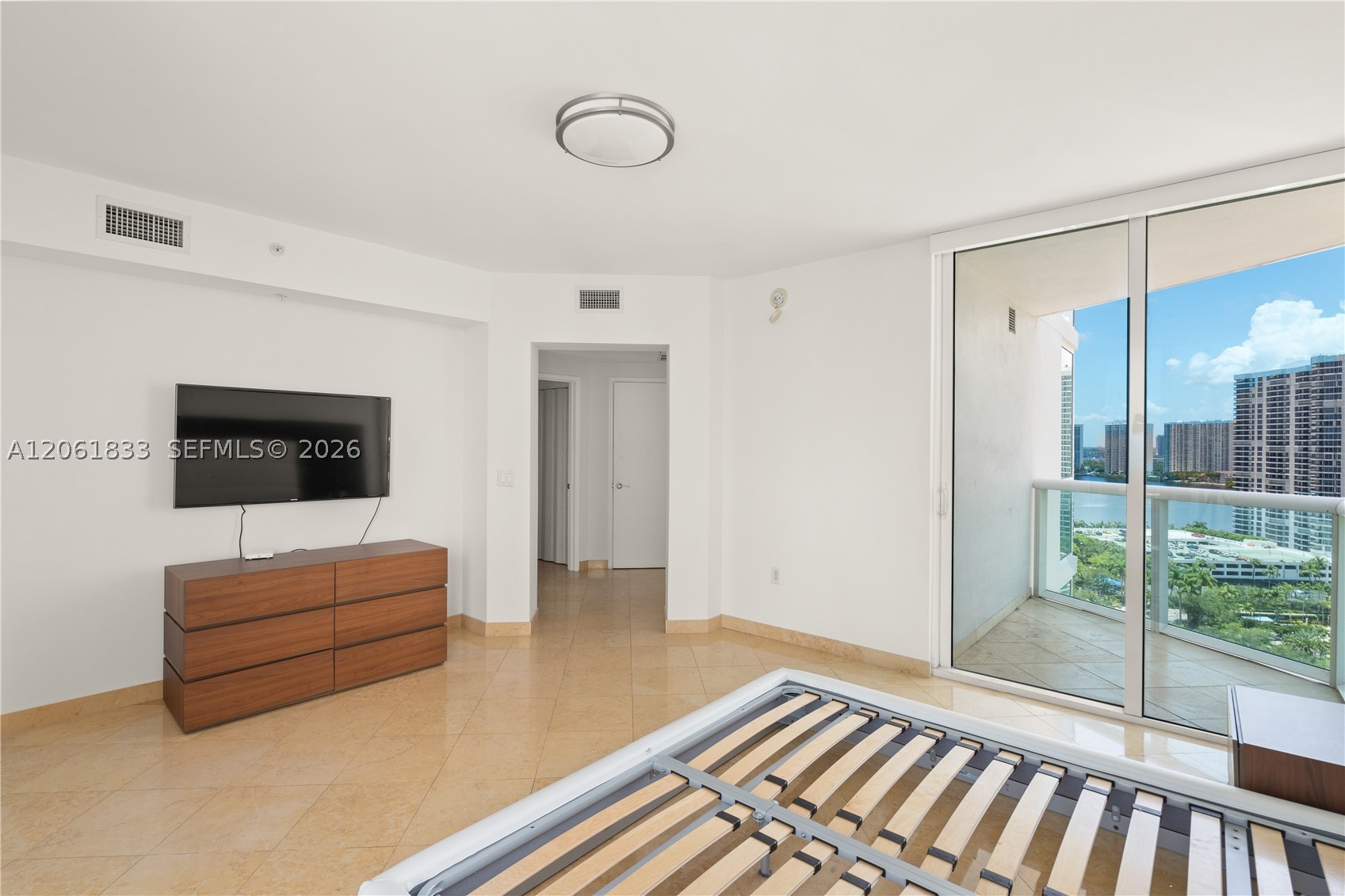 Aventura FL 33180 - A12061833