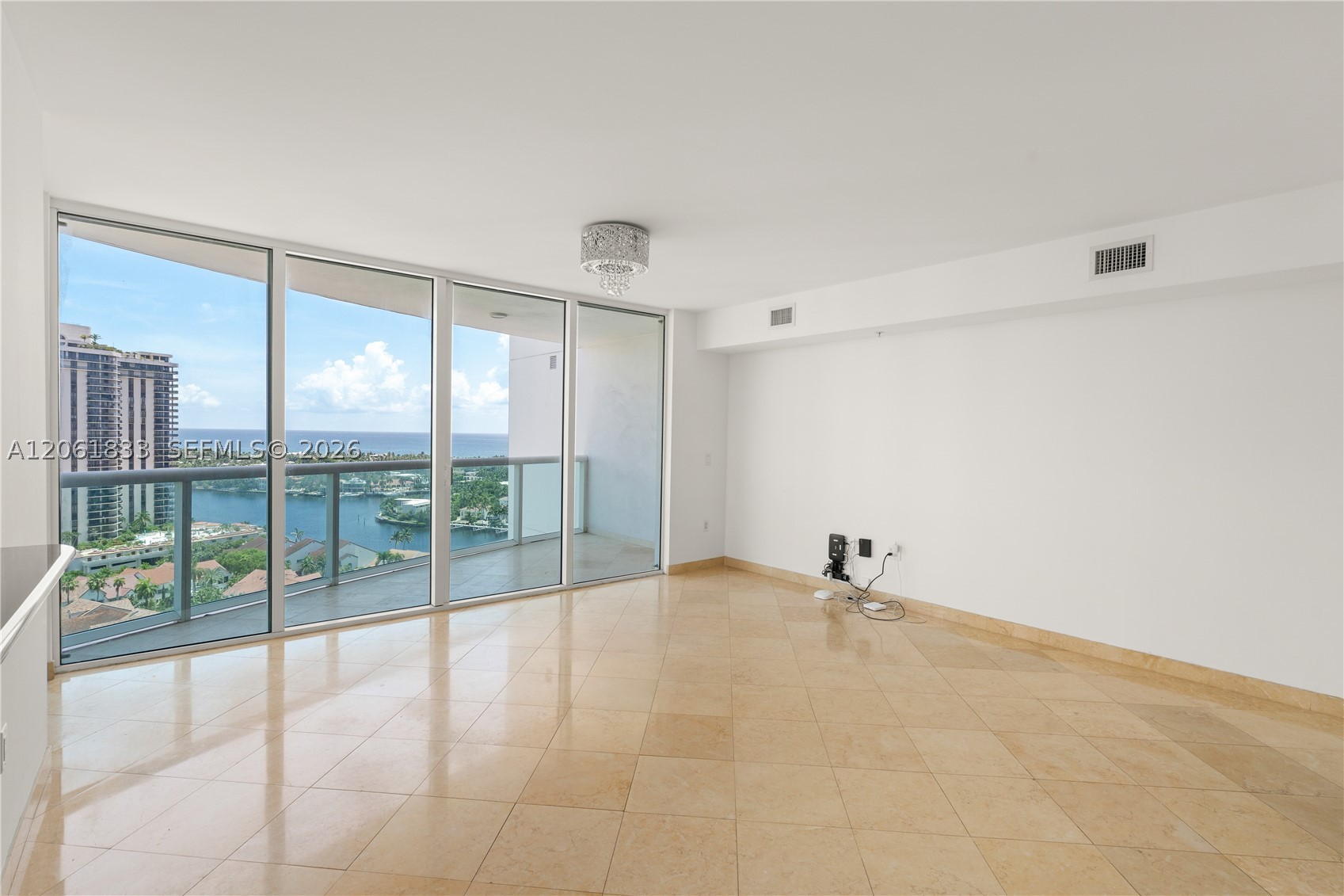 Aventura FL 33180 - A12061833