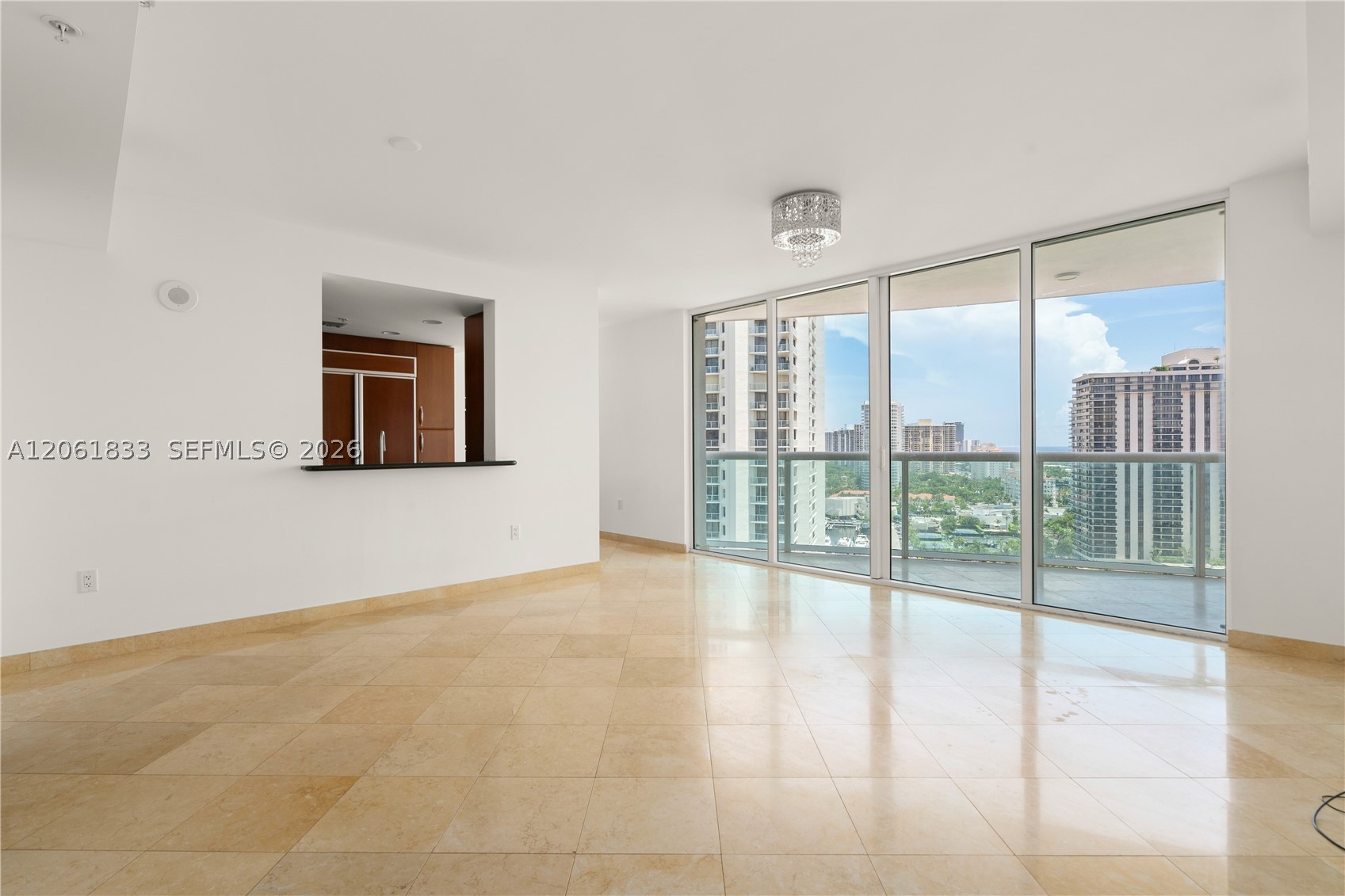 Aventura FL 33180 - A12061833
