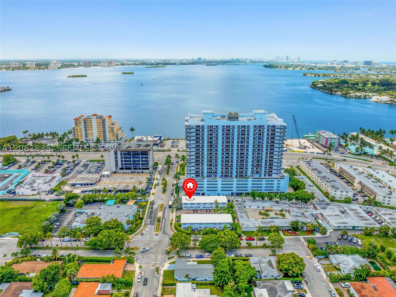 7801 HISPANOLA AV #4, North Bay Village FL 33141