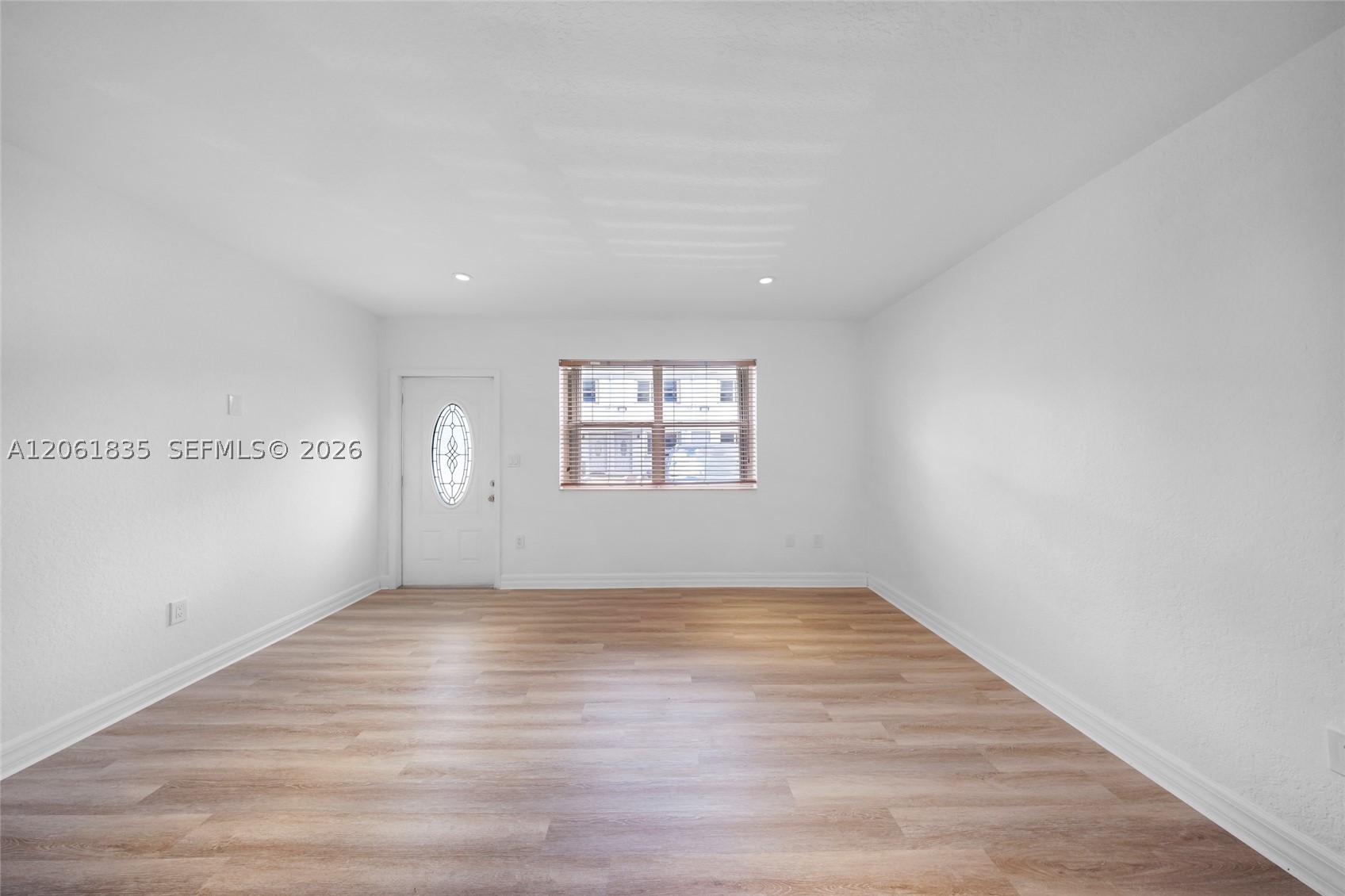 7801 HISPANOLA AV #4, North Bay Village FL 33141