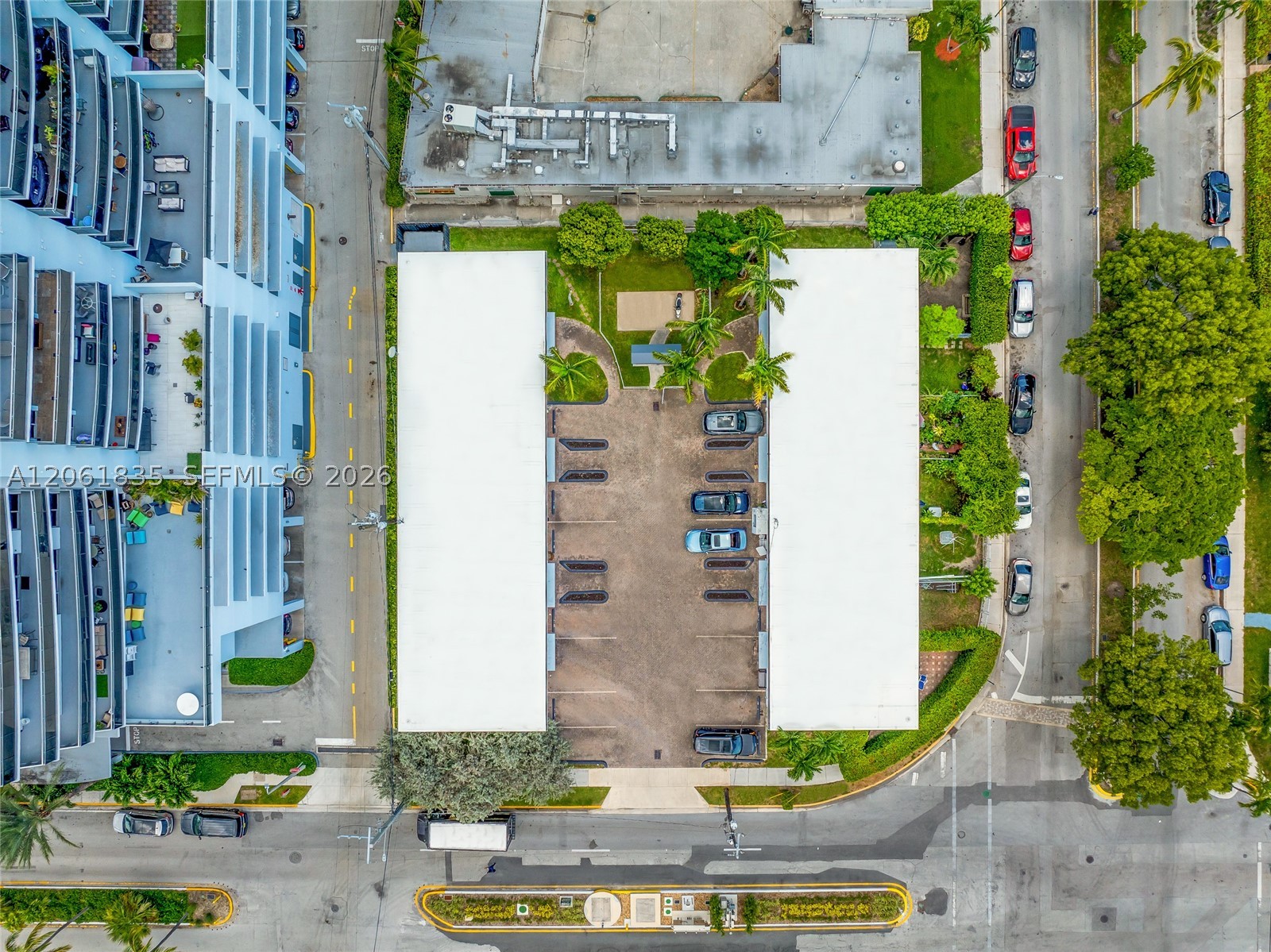 7801 HISPANOLA AV #4, North Bay Village FL 33141