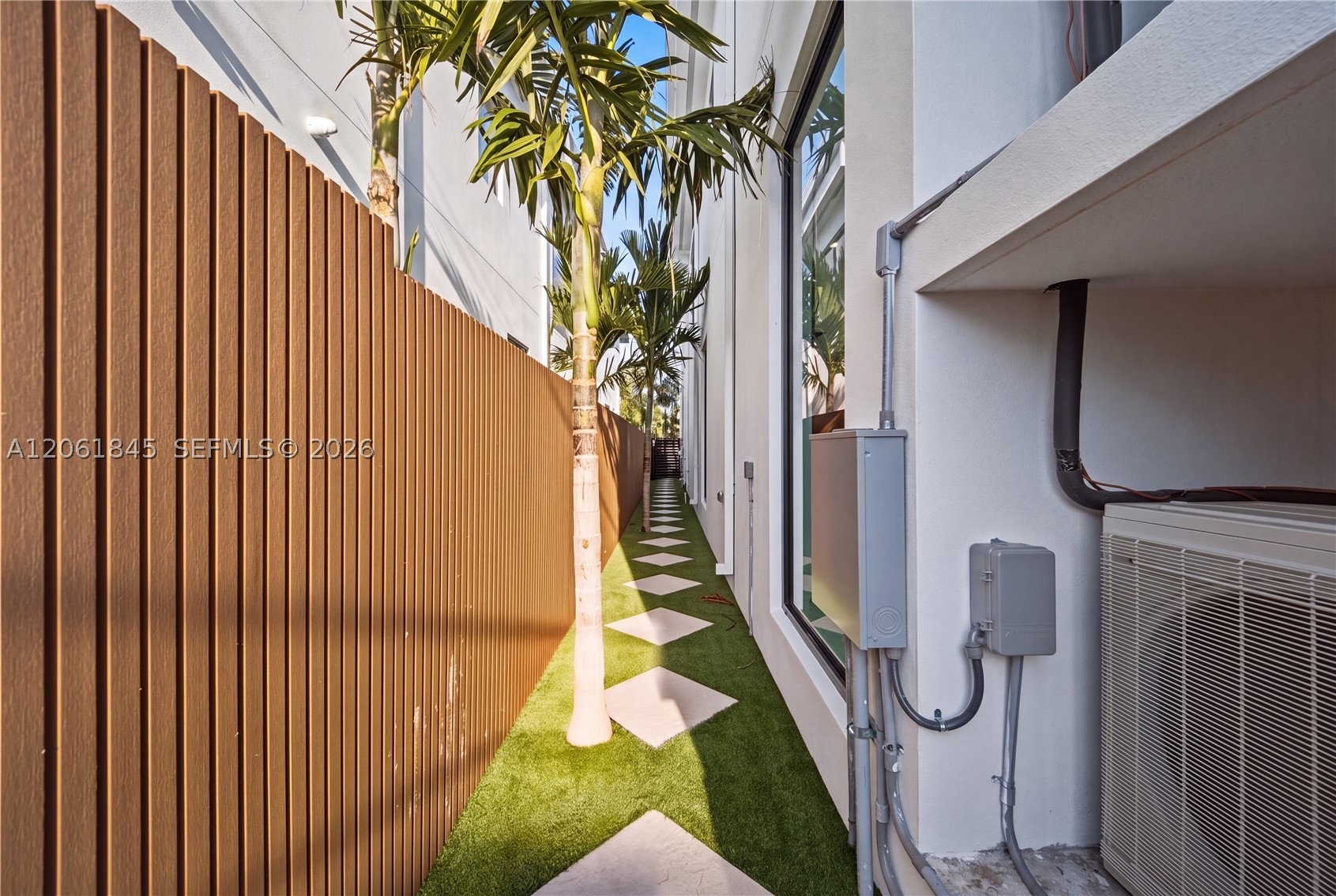 1320 NE 16th Ter, Fort Lauderdale FL 33304