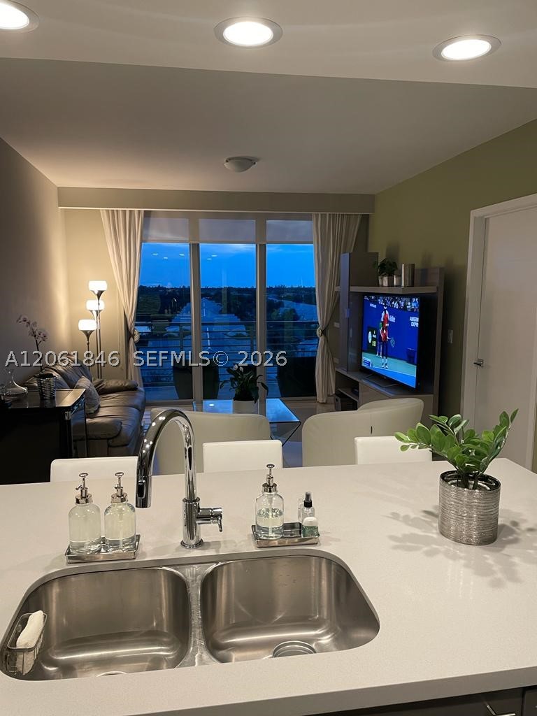 7661 NW 107th Ave #608, Doral FL 33178