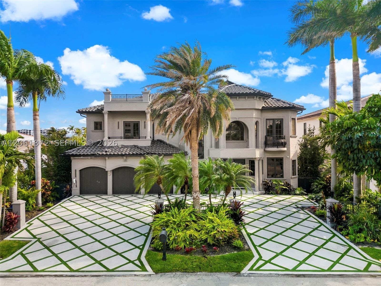 3380 NE 170th St, North Miami Beach FL 33160
