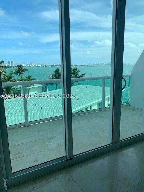 2000 Bay Dr #403, Miami Beach FL 33141
