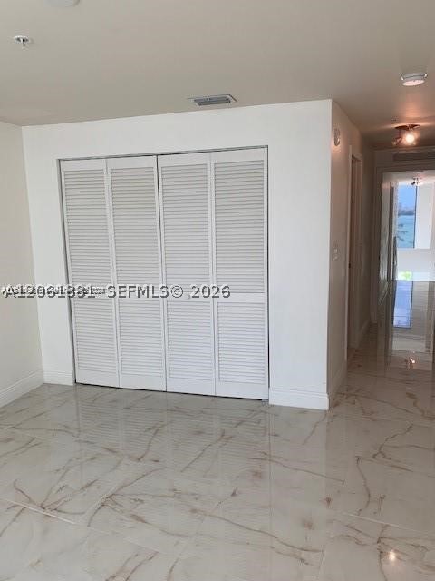 2000 Bay Dr #403, Miami Beach FL 33141