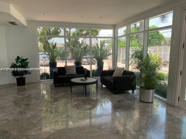 2000 Bay Dr #403, Miami Beach FL 33141