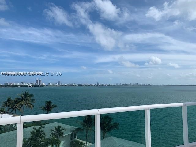 2000 Bay Dr #403, Miami Beach FL 33141