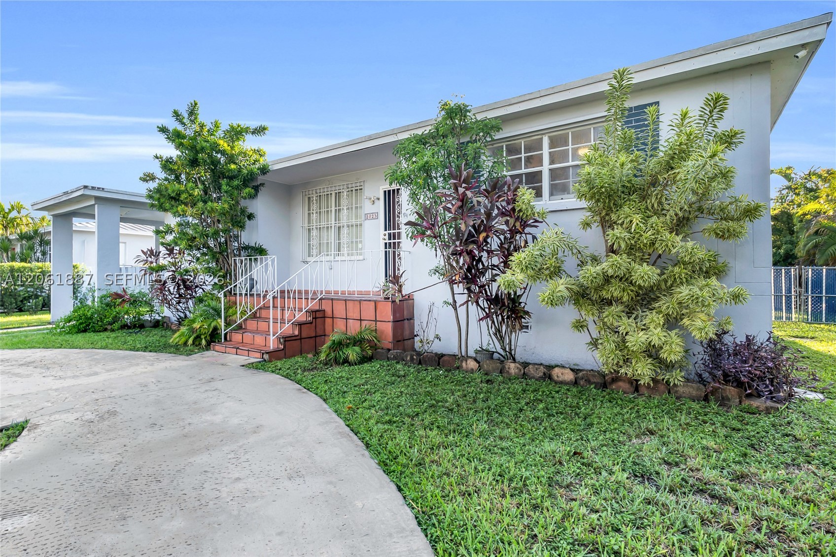 2025 SW 82nd Ct, Miami FL 33155
