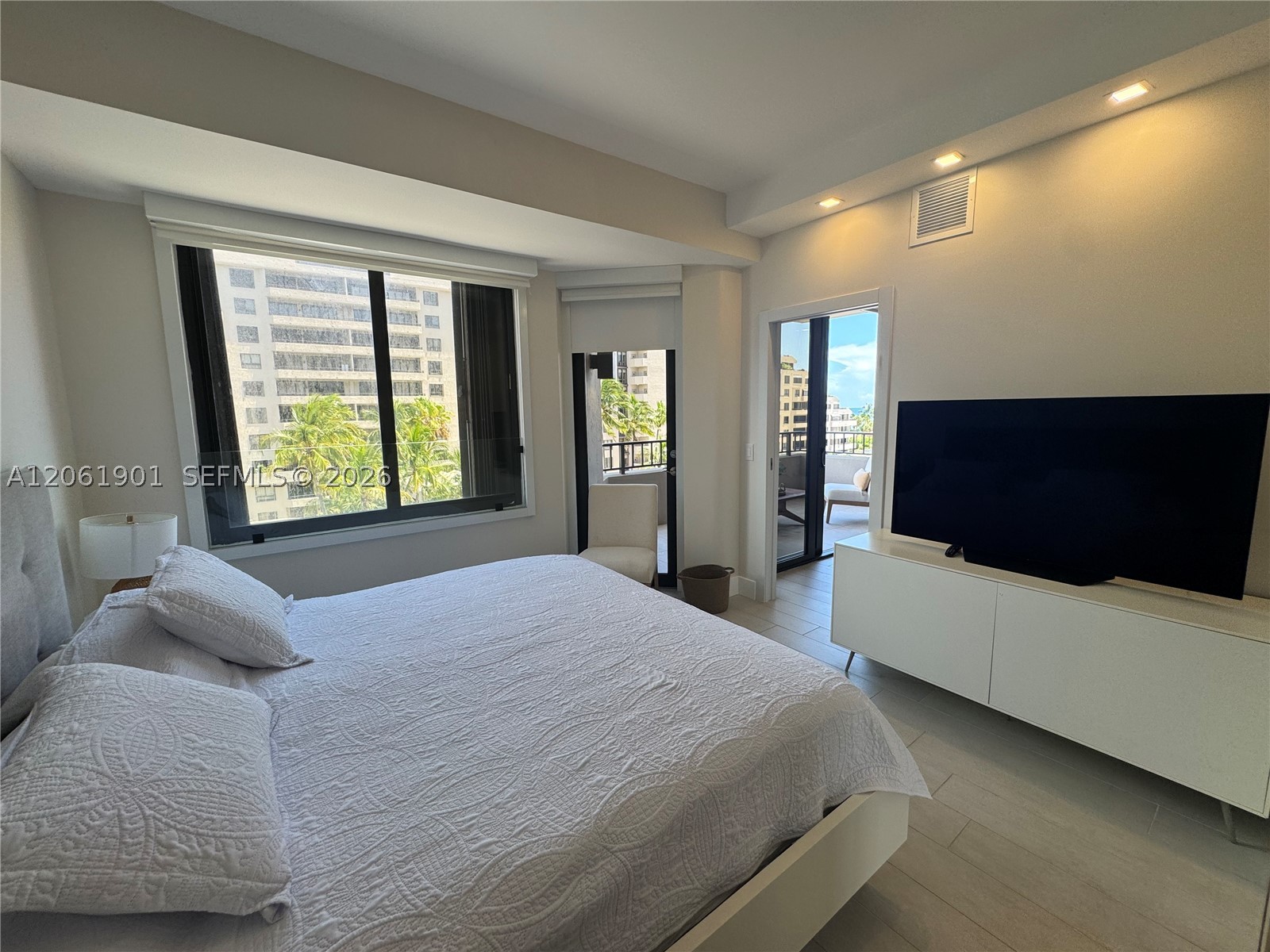 201 Crandon Blvd #520, Key Biscayne FL 33149