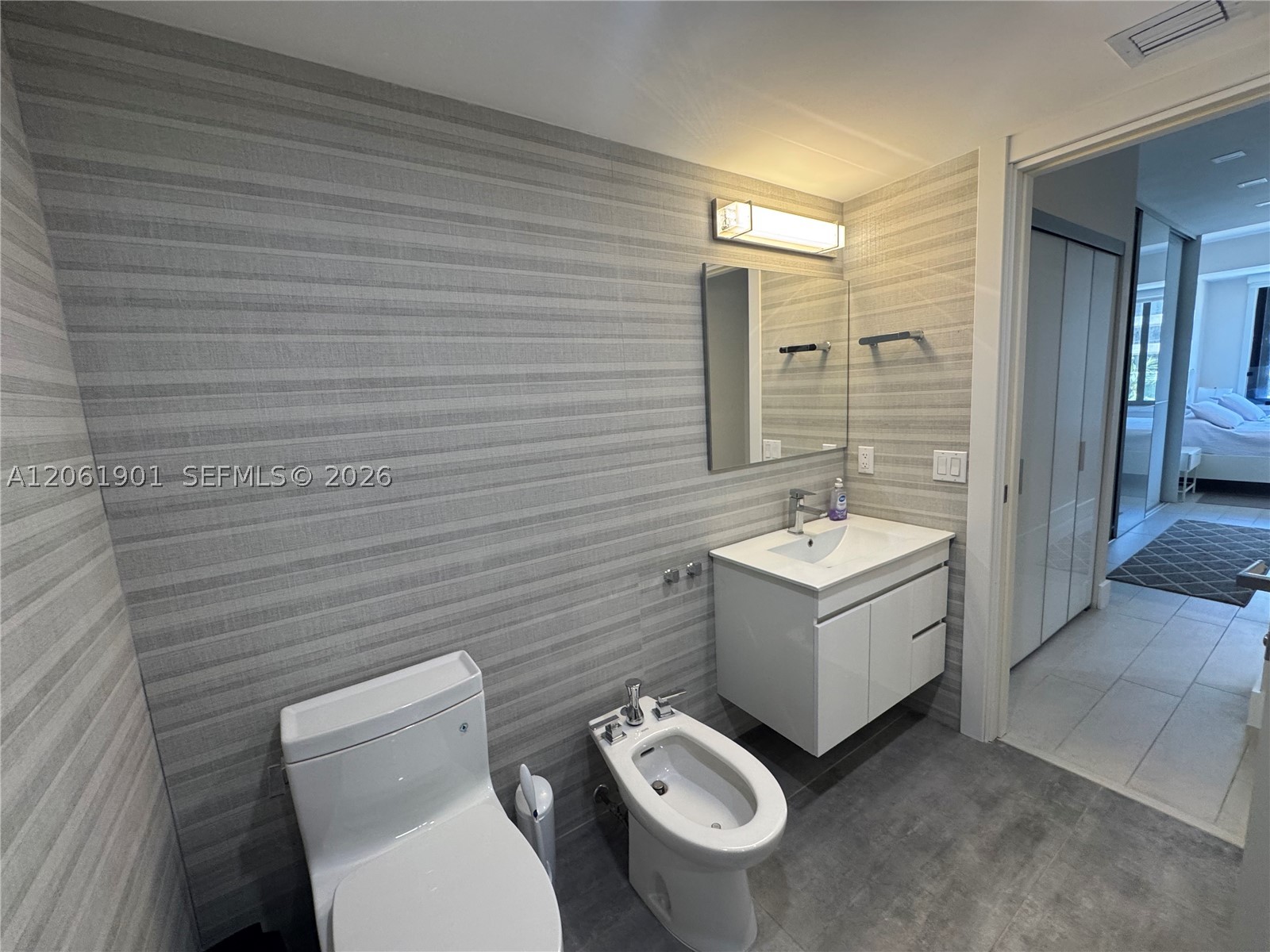 201 Crandon Blvd #520, Key Biscayne FL 33149