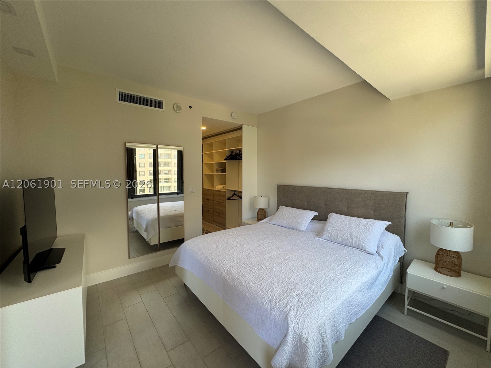201 Crandon Blvd #520, Key Biscayne FL 33149