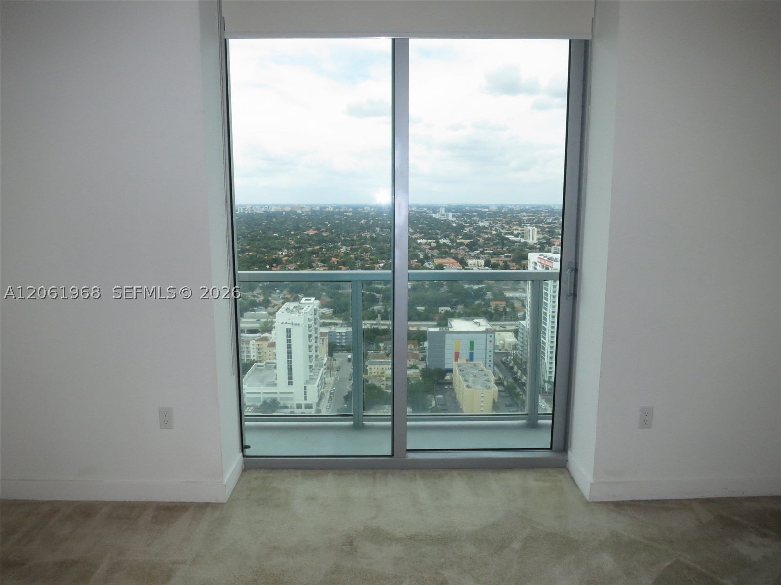 79 SW 12th St #UPH4001-S, Miami FL 33130
