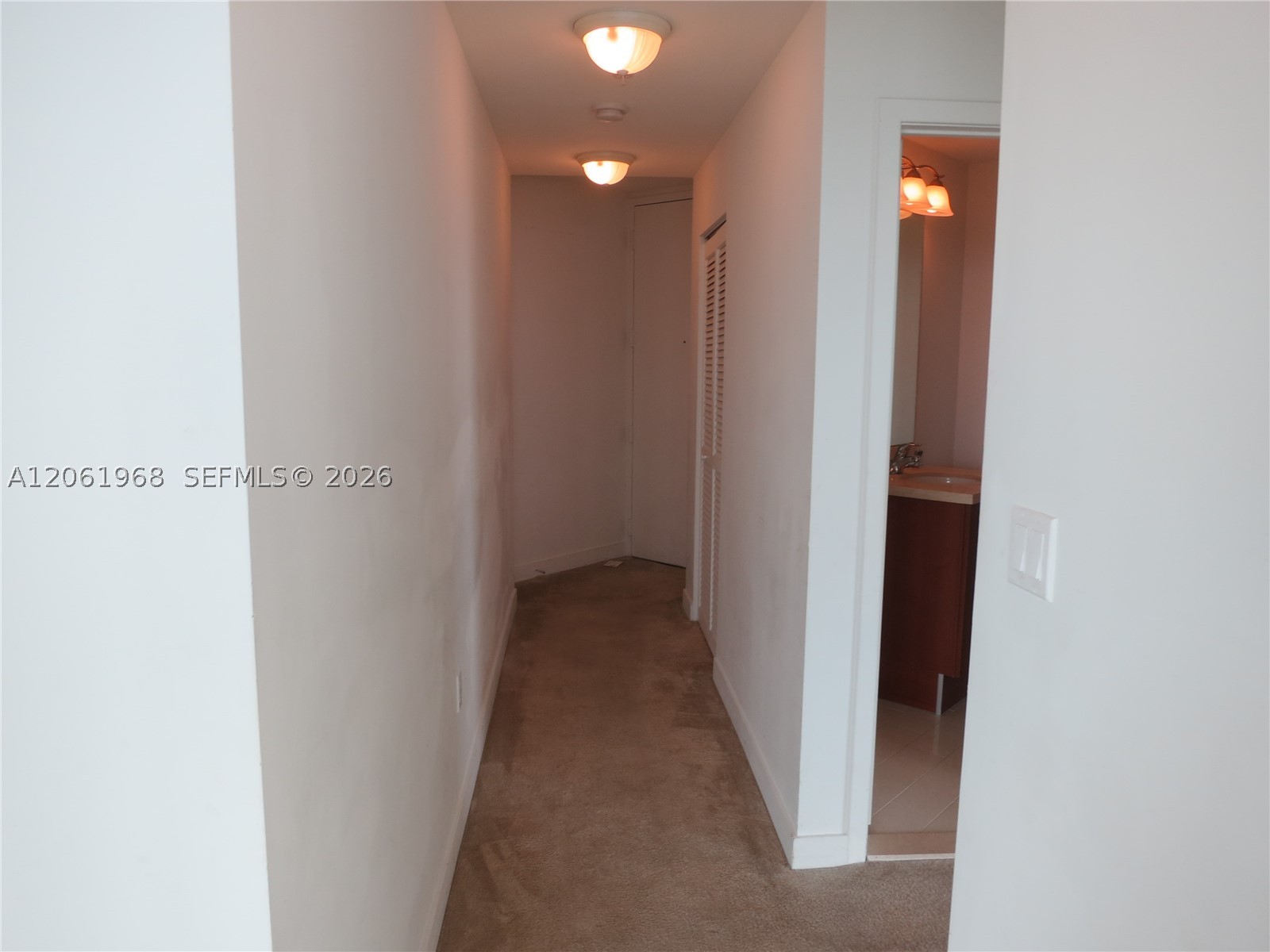 79 SW 12th St #UPH4001-S, Miami FL 33130