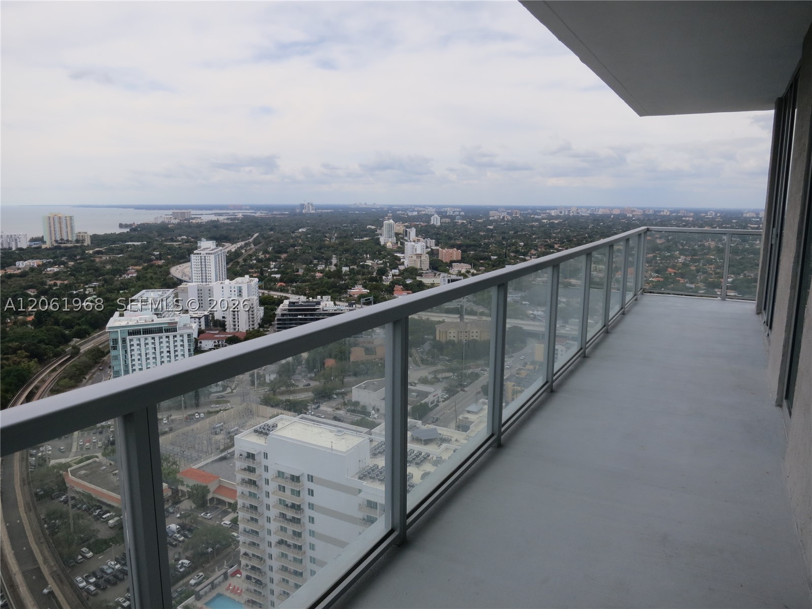79 SW 12th St #UPH4001-S, Miami FL 33130