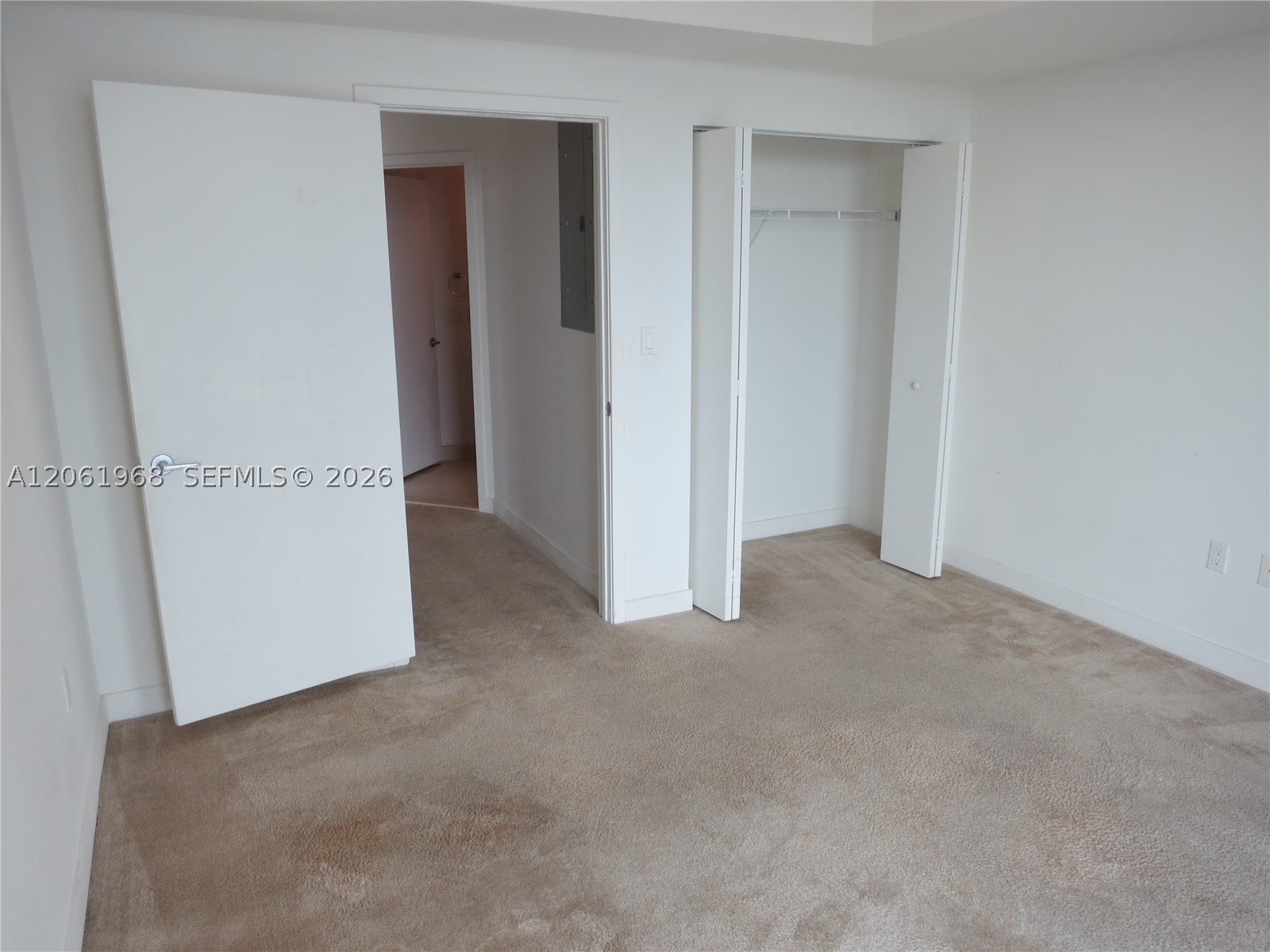 79 SW 12th St #UPH4001-S, Miami FL 33130