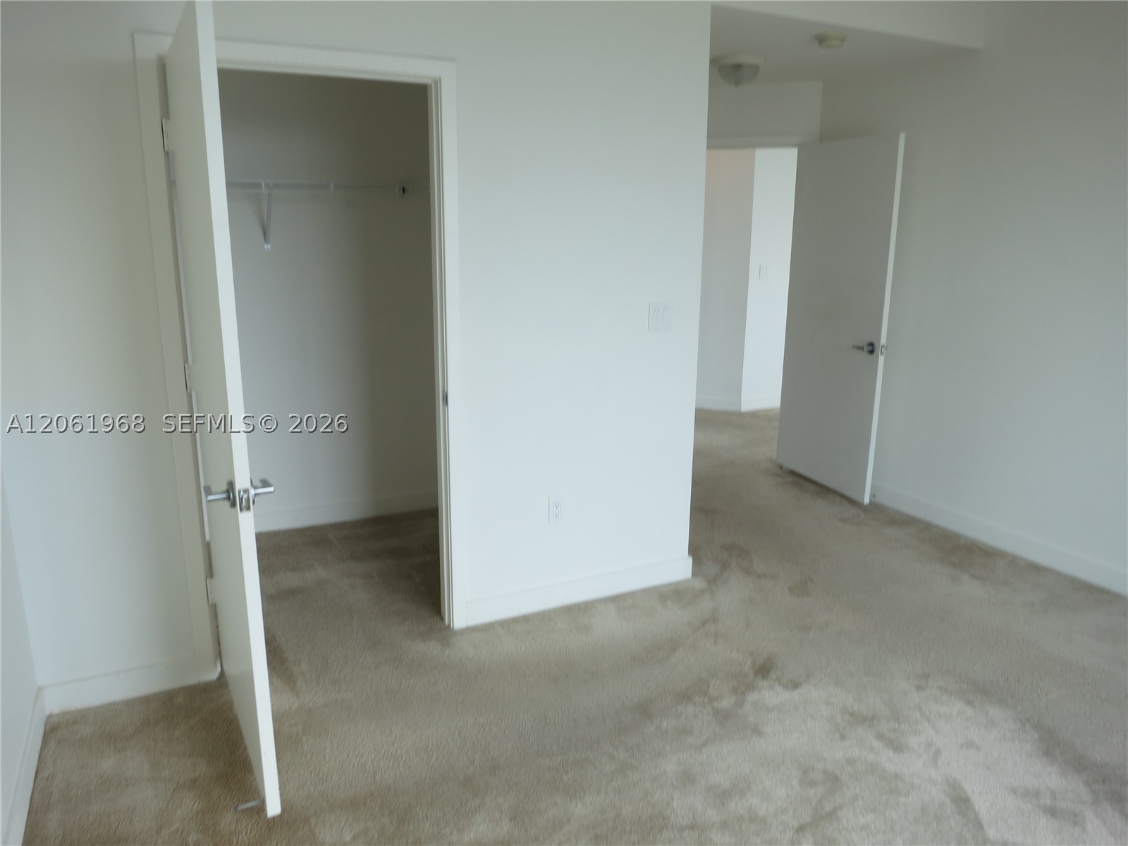 79 SW 12th St #UPH4001-S, Miami FL 33130