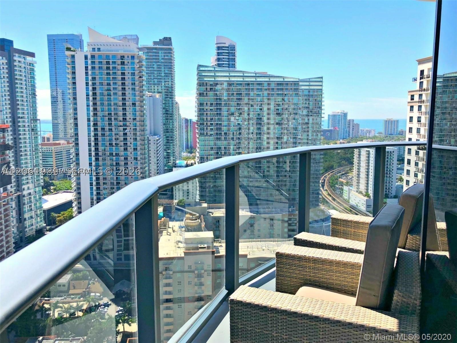 55 SW 9th St #2903, Miami FL 33130