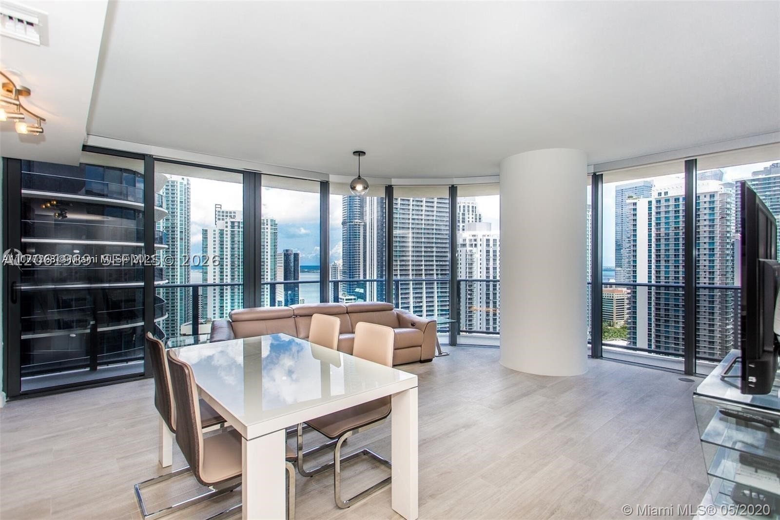 55 SW 9th St #2903, Miami FL 33130