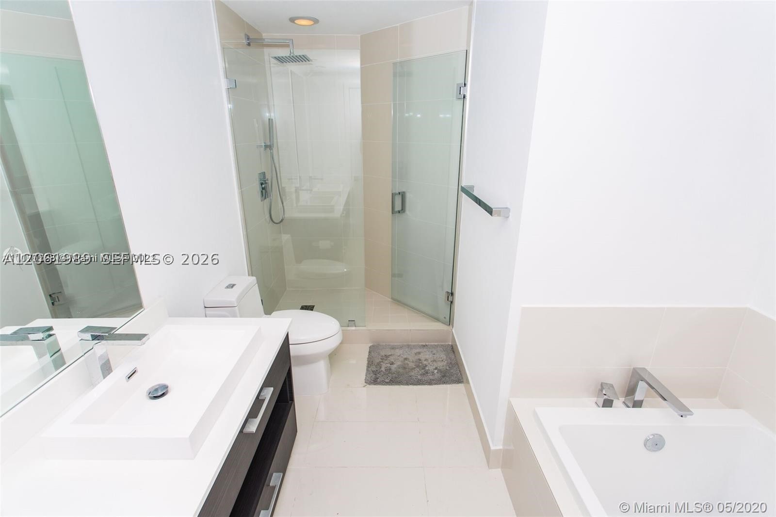 55 SW 9th St #2903, Miami FL 33130