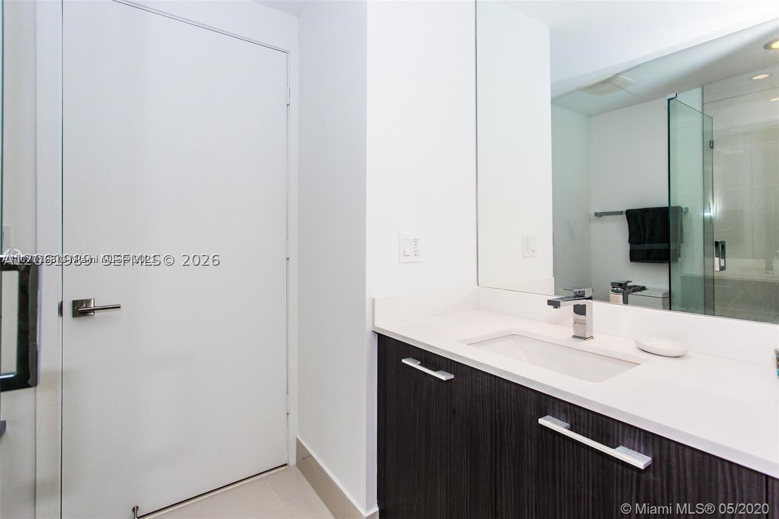 55 SW 9th St #2903, Miami FL 33130
