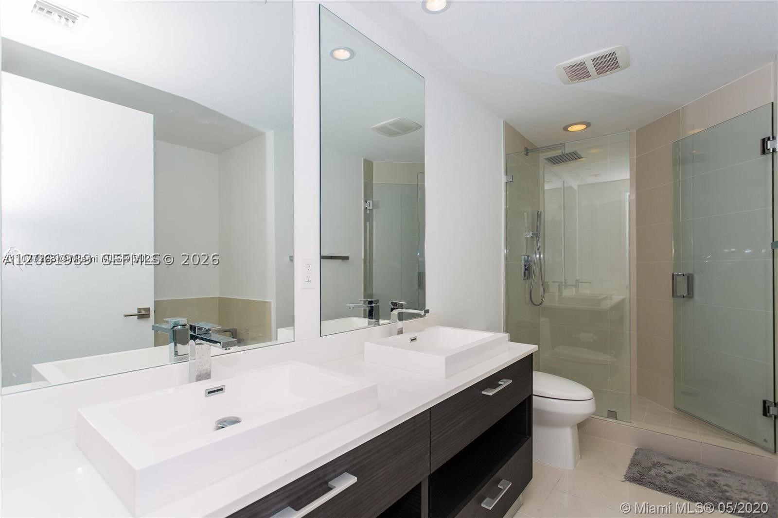 55 SW 9th St #2903, Miami FL 33130