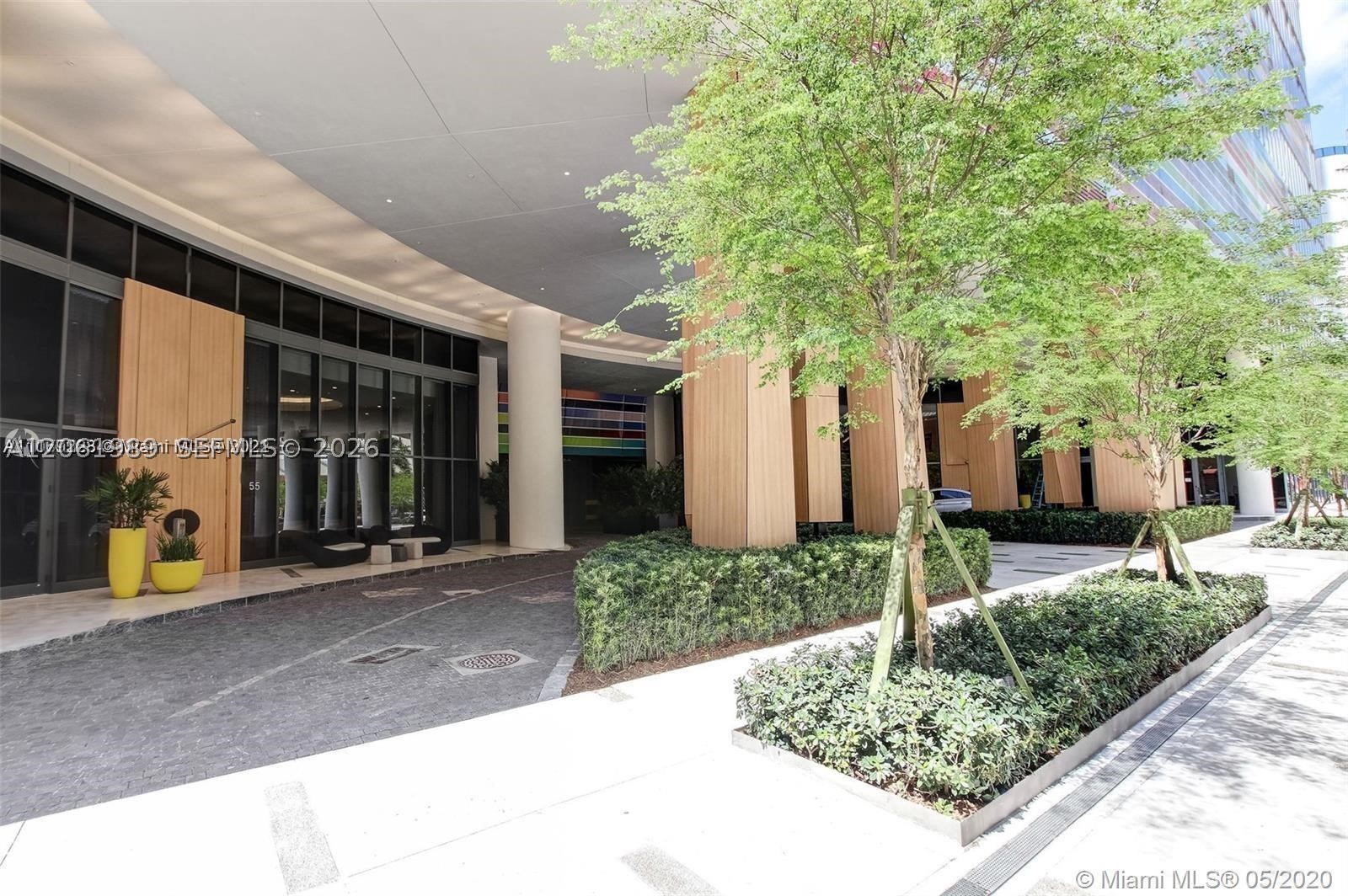 55 SW 9th St #2903, Miami FL 33130