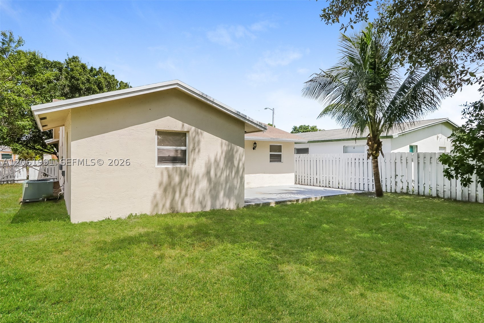 525 20th Ave N, Lake Worth FL 33460