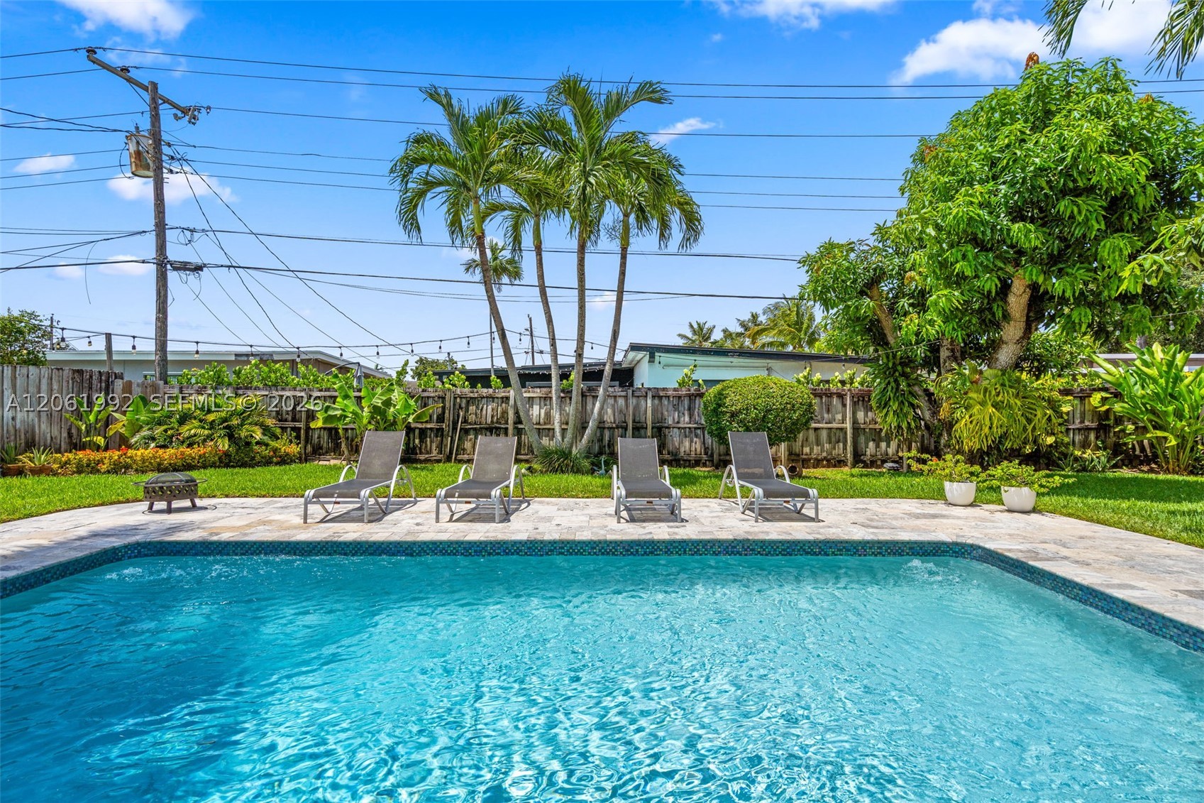 1871 NE 186th St, North Miami Beach FL 33179