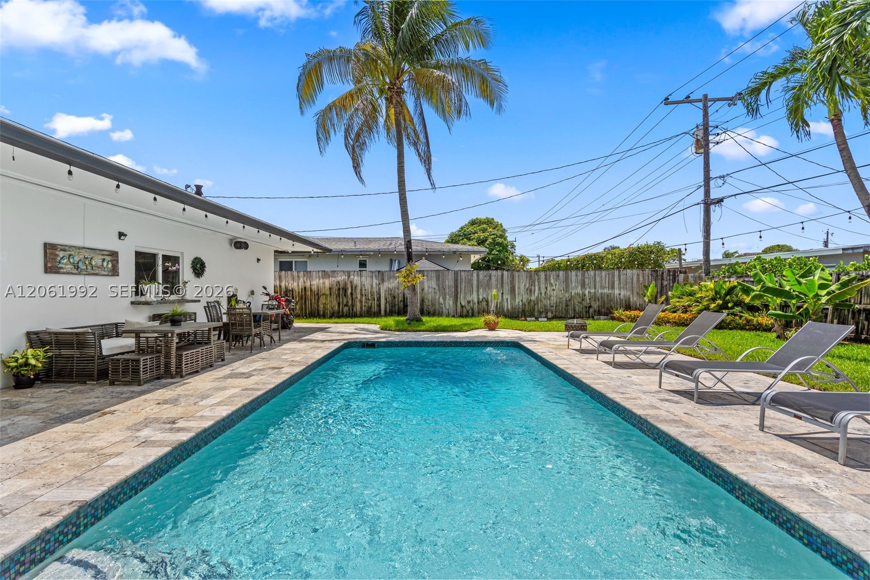 1871 NE 186th St, North Miami Beach FL 33179