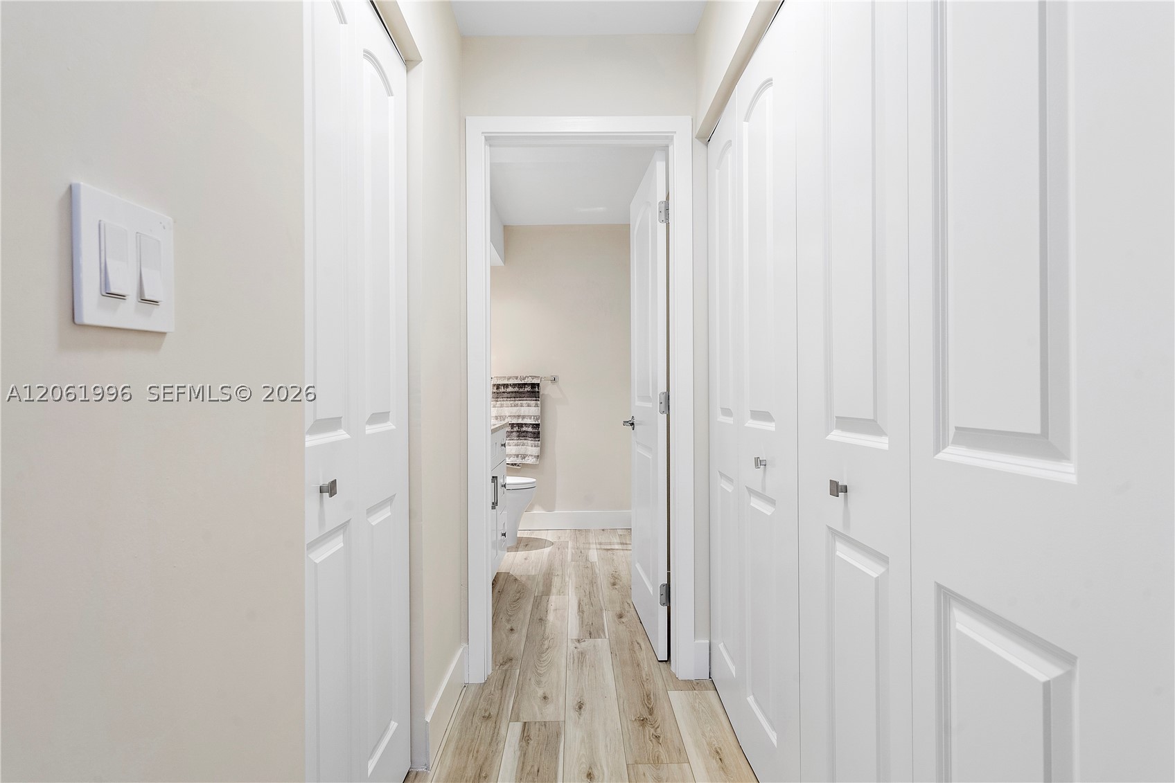 230 Lakeview Dr #106, Weston FL 33326
