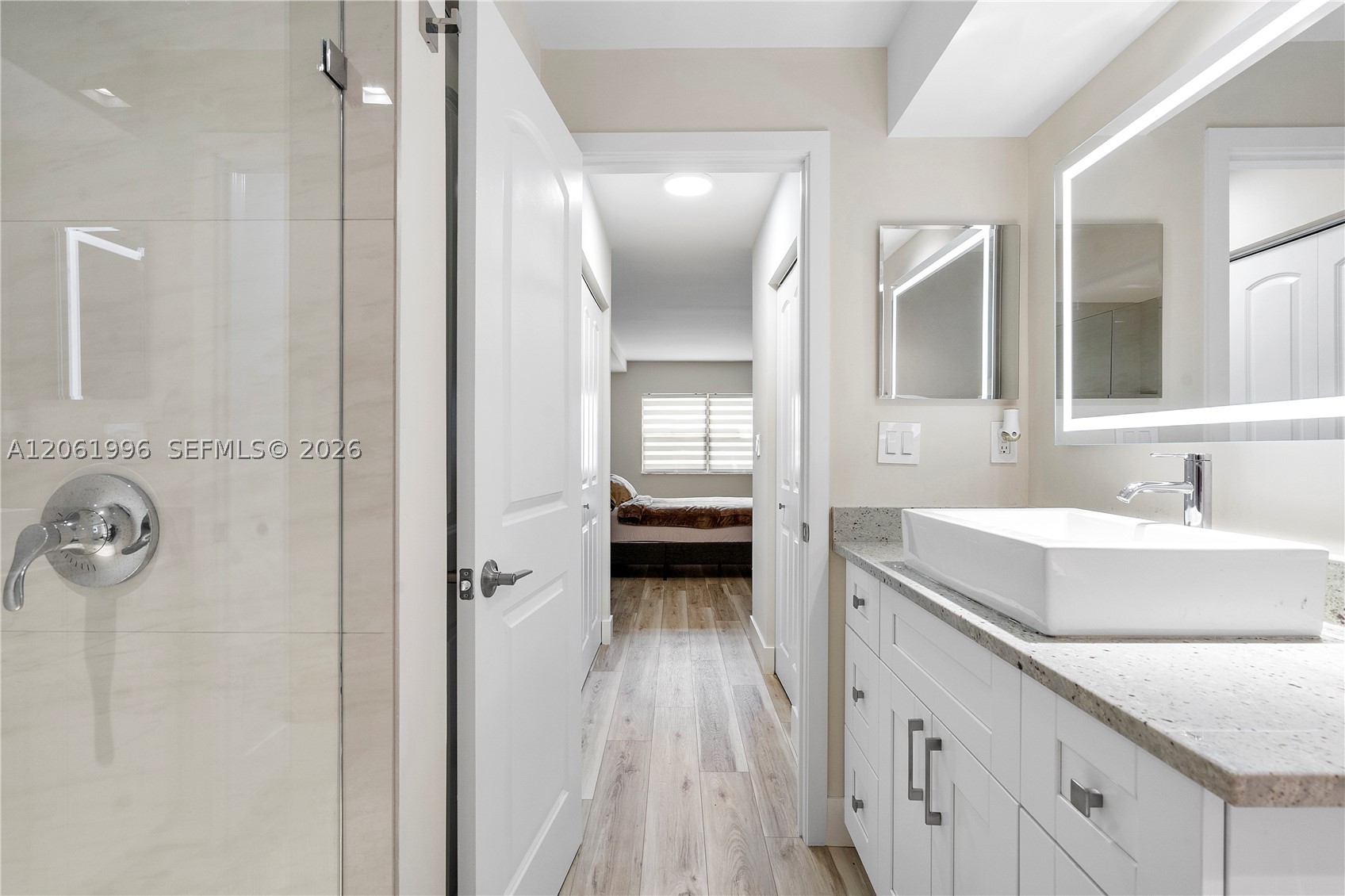 230 Lakeview Dr #106, Weston FL 33326