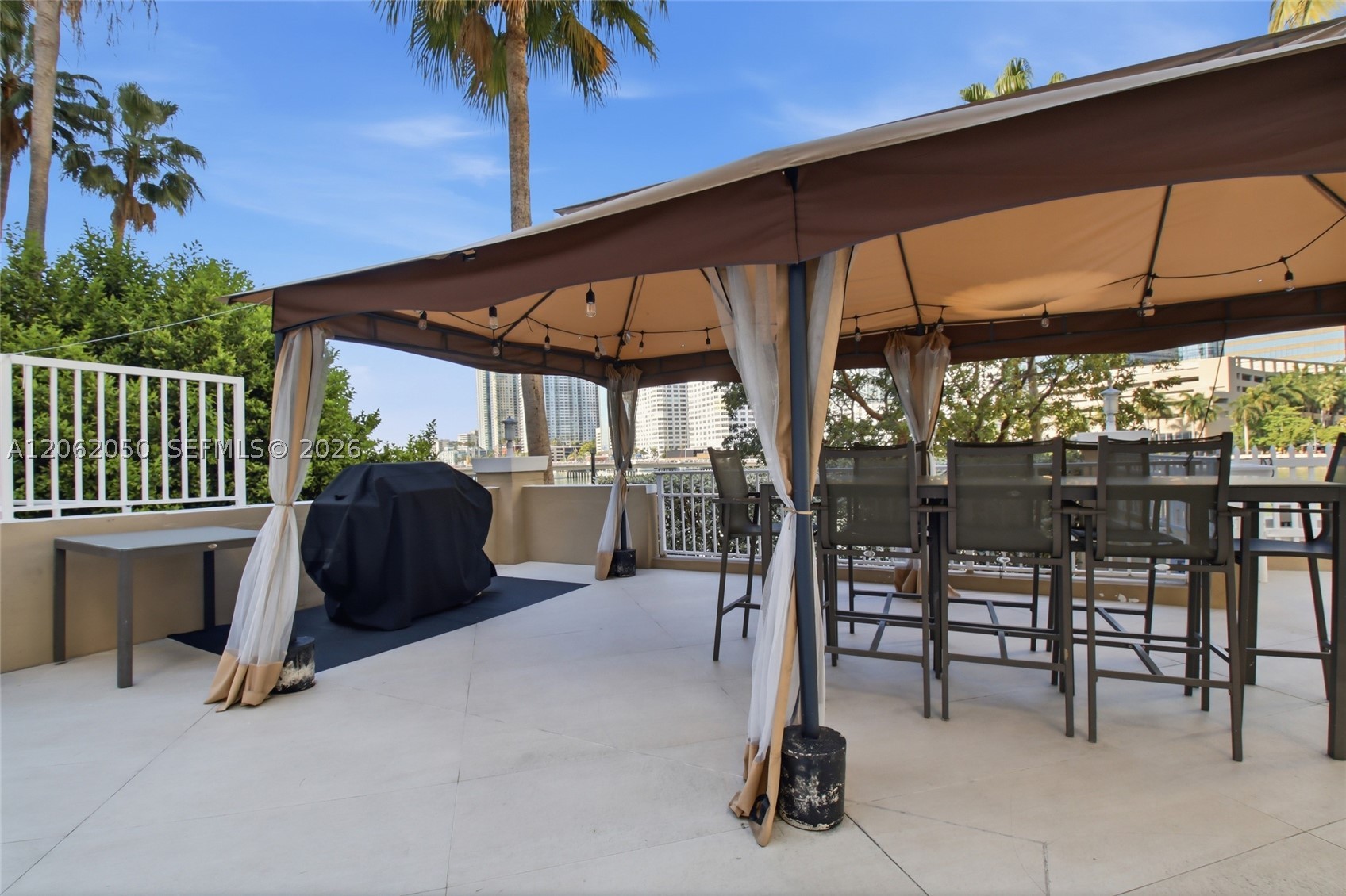 701 Brickell Key Blvd #610, Miami FL 33131