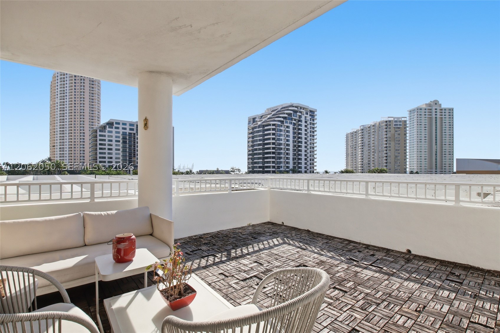 701 Brickell Key Blvd #610, Miami FL 33131