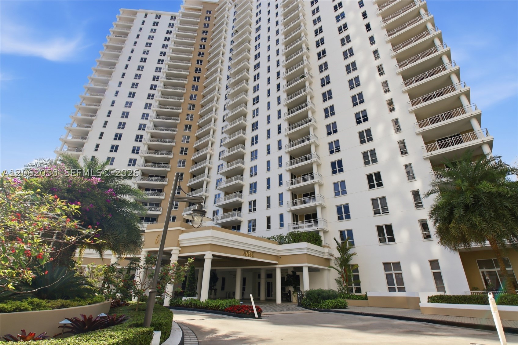 701 Brickell Key Blvd #610, Miami FL 33131